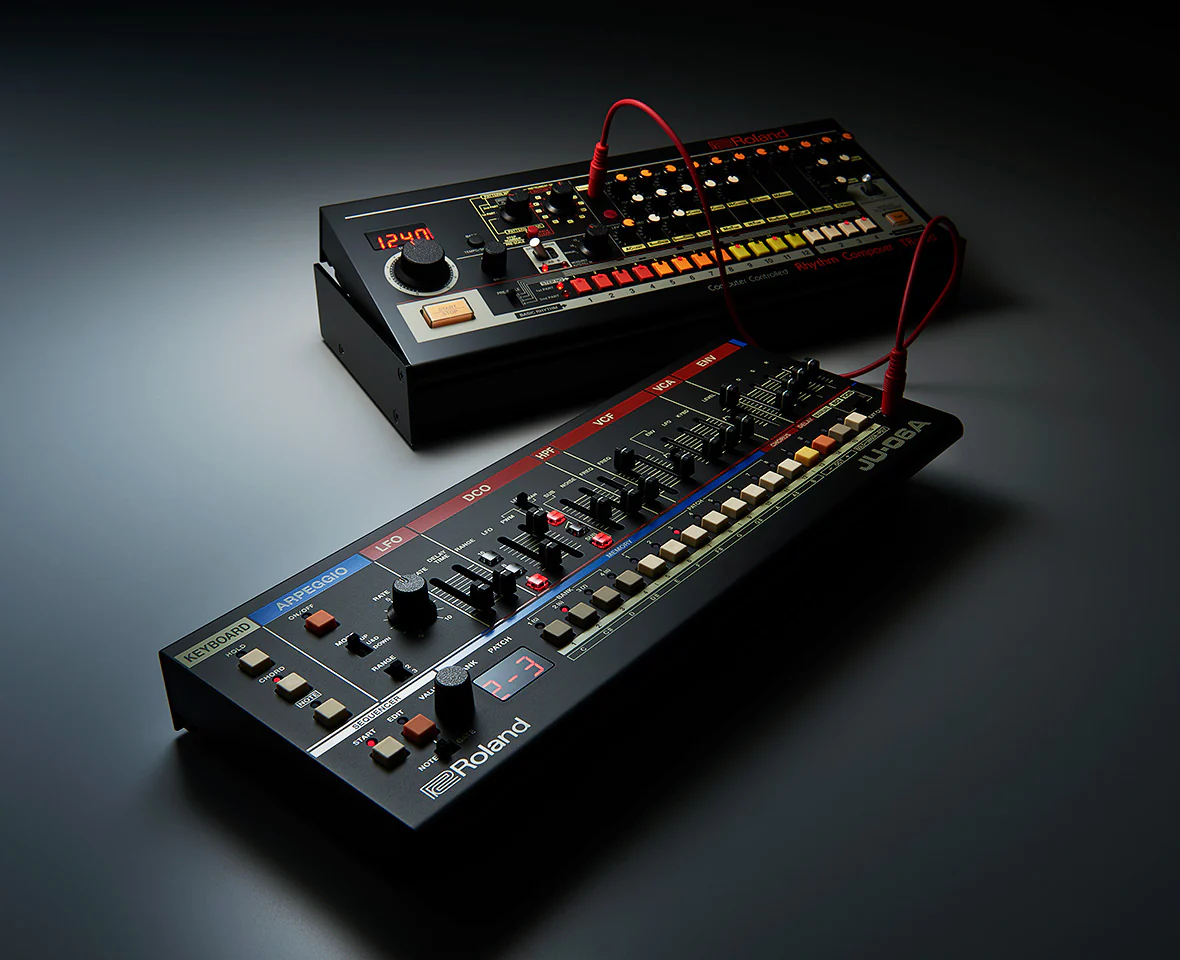 Roland Boutique JU-06A Synthesizer Module - Image 5