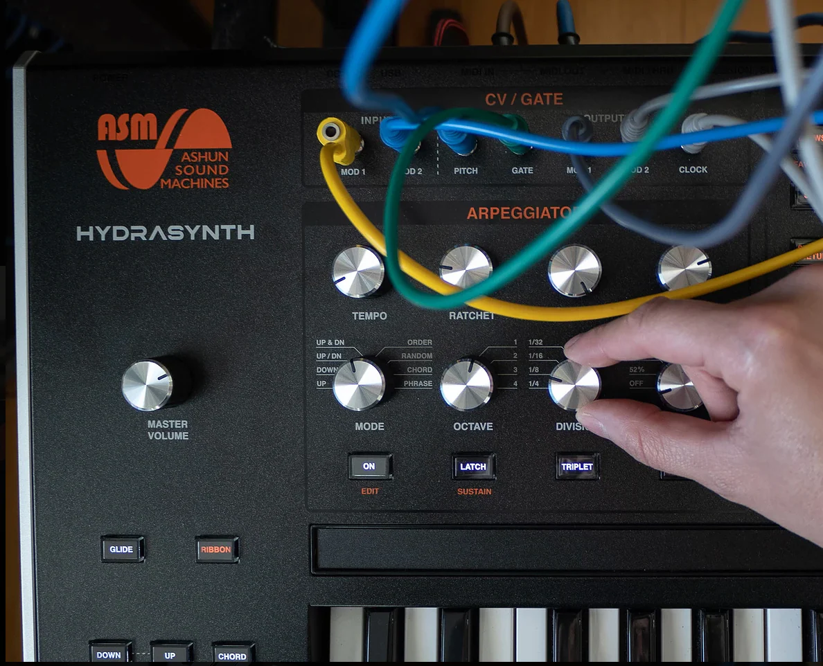 Ashun Sound Machines Hydrasynth Keyboard - Image 8