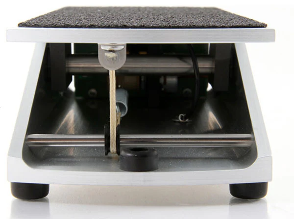 Ernie Ball VP JR 6180 Passive Volume Pedal - Image 4