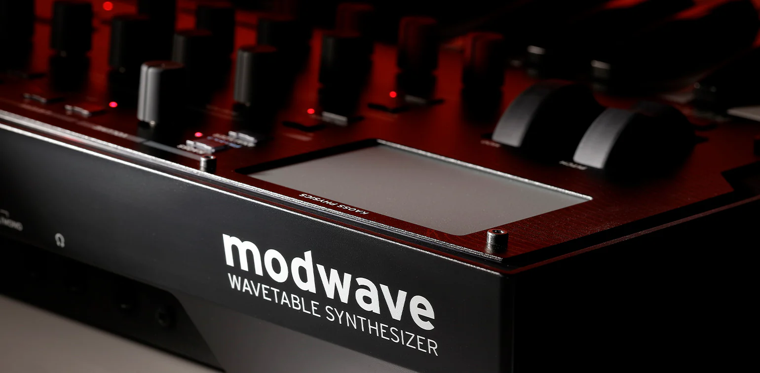 KORG Modwave Wavetable Synthesizer - Image 13