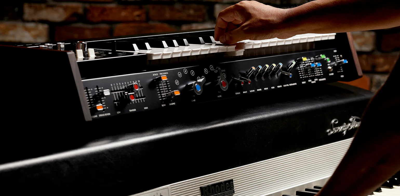 Limited Edition KORG Mini700s miniKORG 700FS Analogue Synthesizer - Image 9