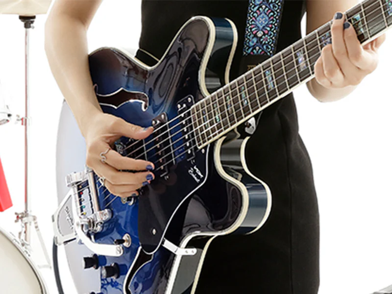 Limited Edition VOX Bobcat S66 Bigsby - Sapphire Blue With Hard Case - Image 6