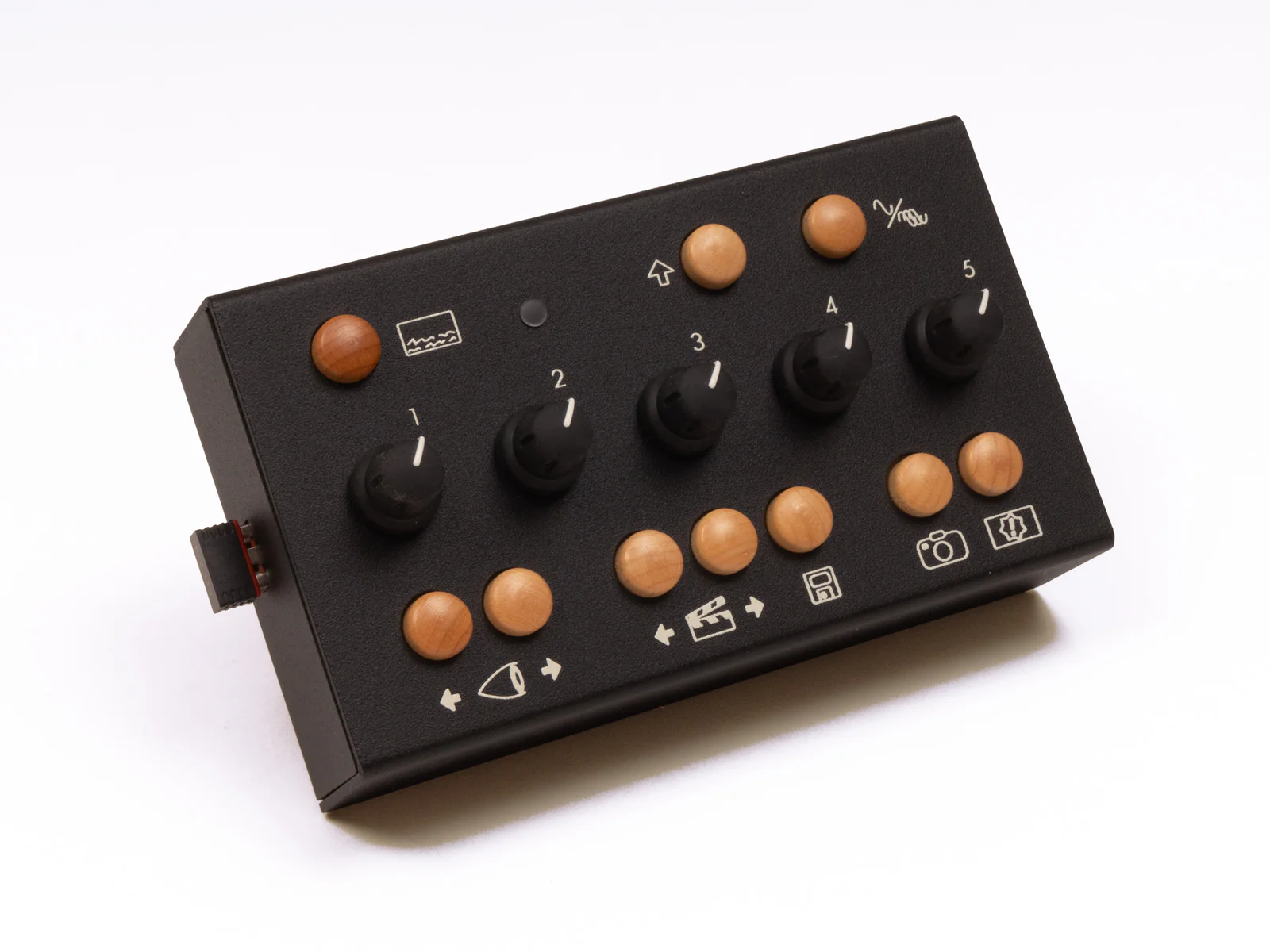 Critter & Guitari EYESY Video Synthesizer - Image 8