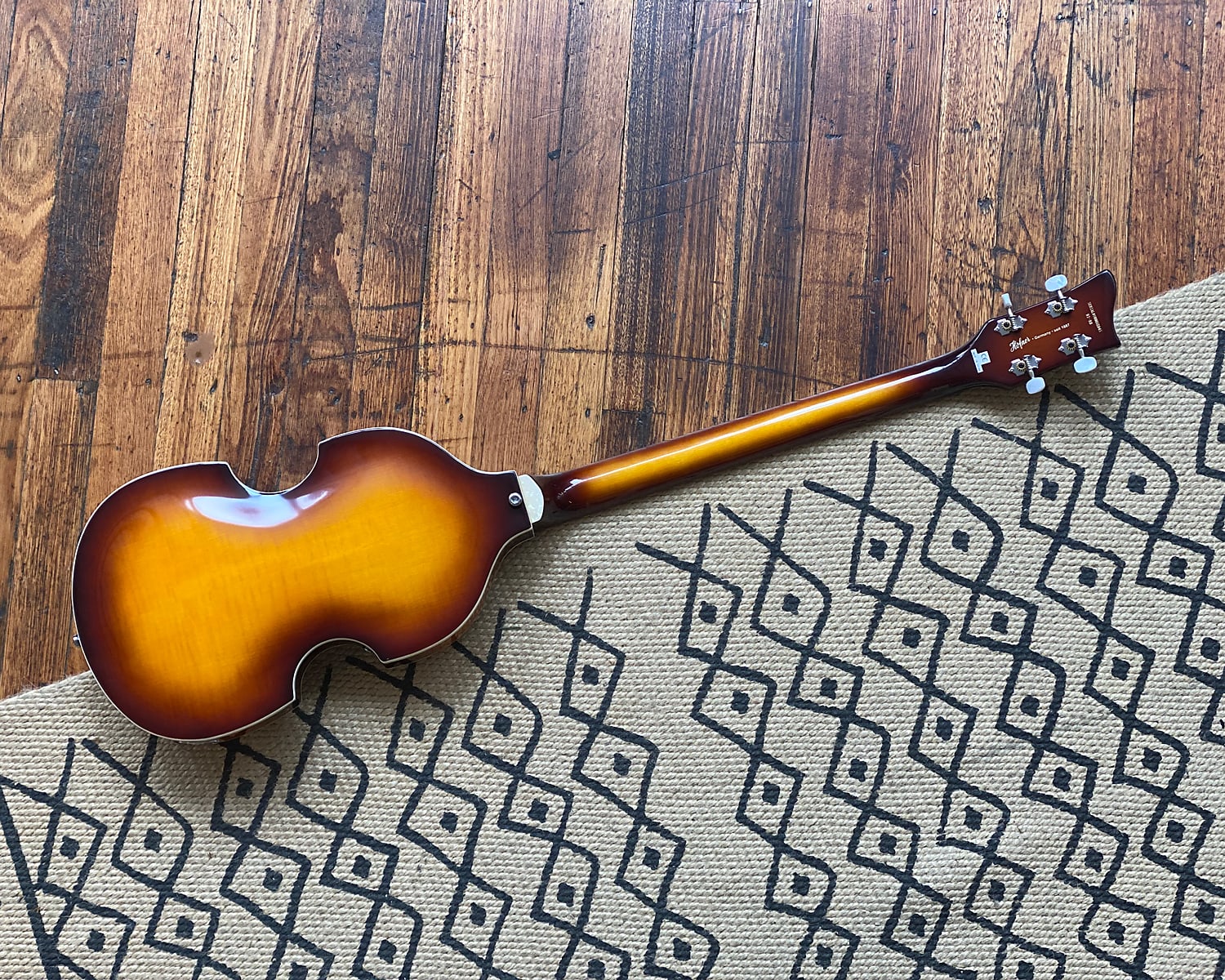 Left Handed Höfner Ignition Series Violin Bass - Sunburst - Image 6