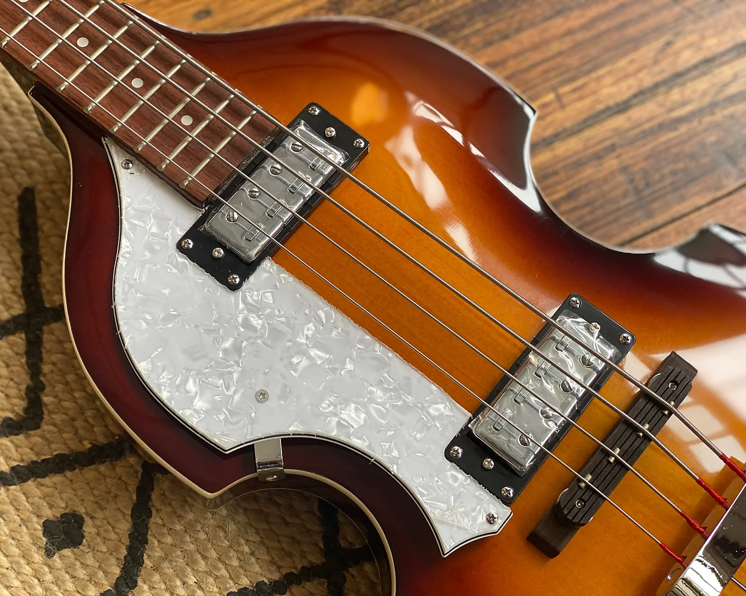 Left Handed Höfner Ignition Series Violin Bass - Sunburst - Image 7