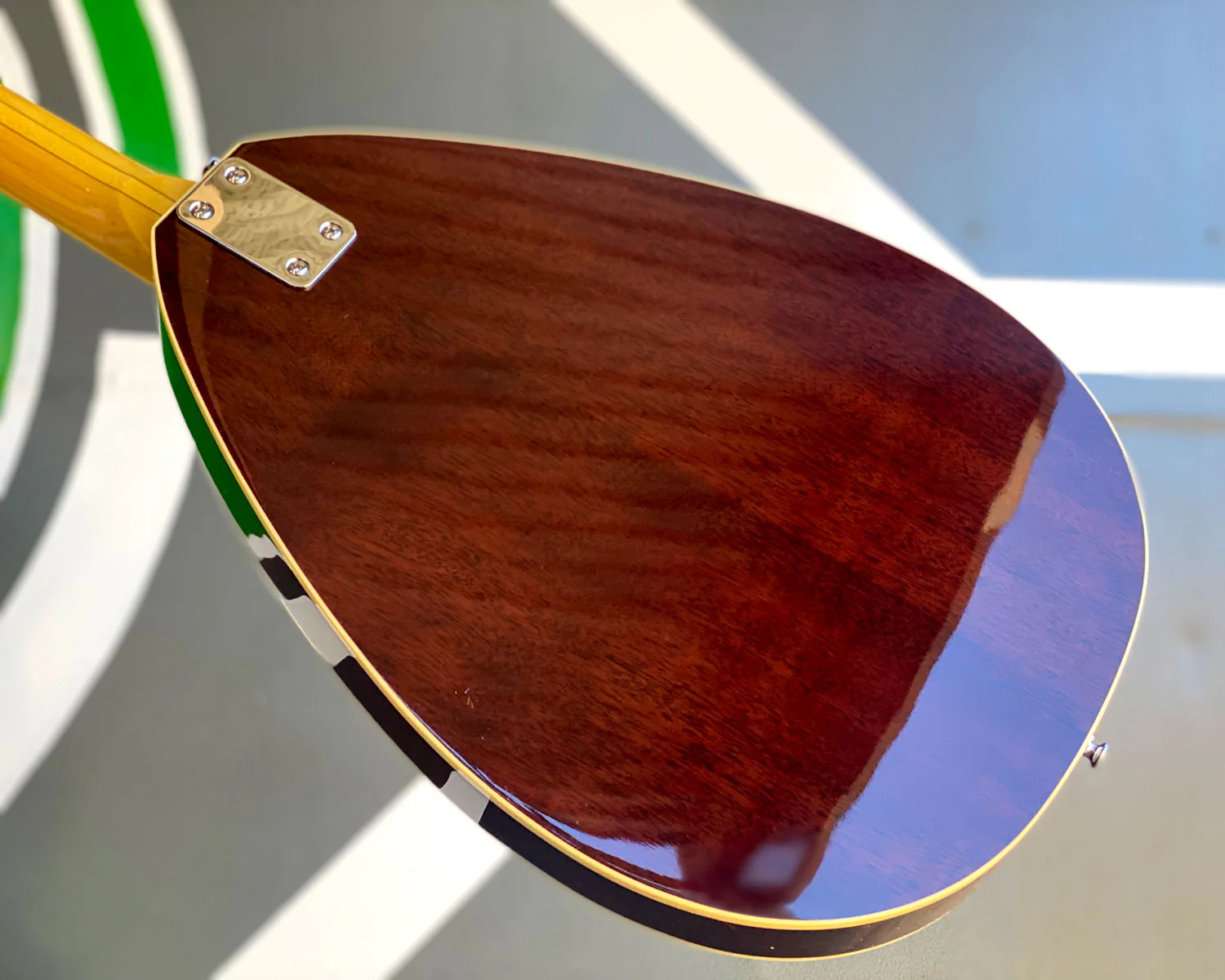 VOX Limited Edition Tear Drop Bass - Racing Red - Image 4