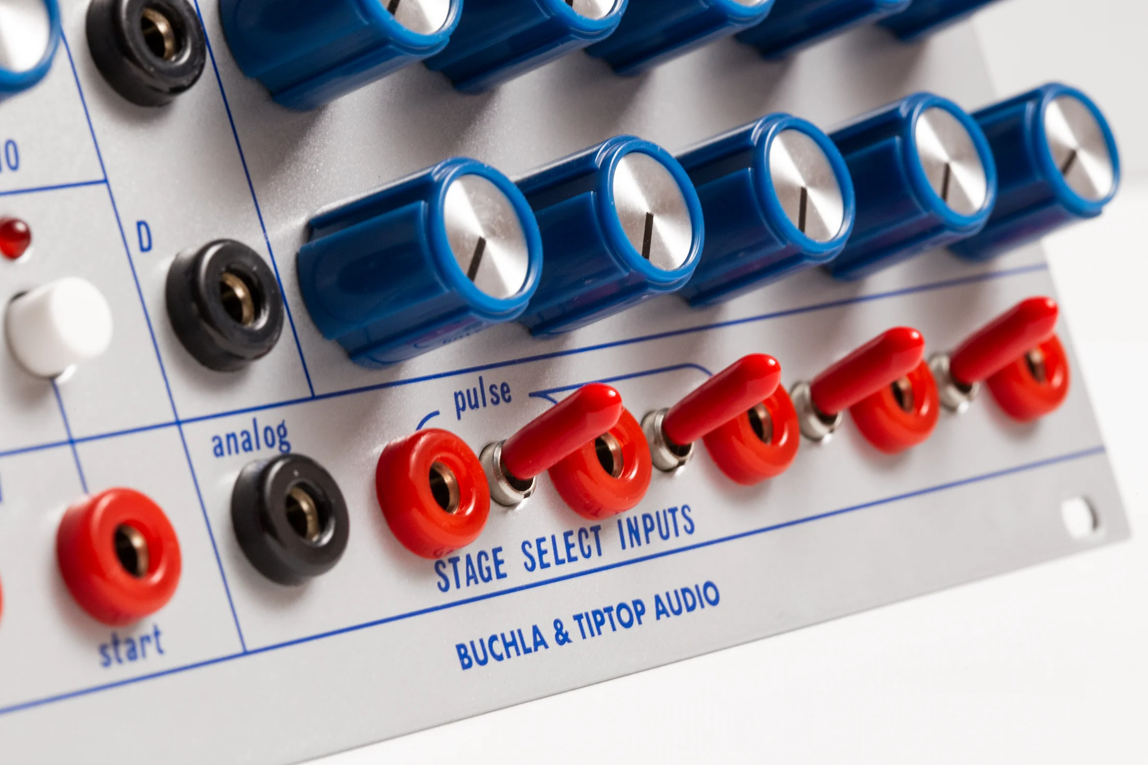 Tiptop Audio Buchla Model 245t Sequential Voltage Source - Image 5