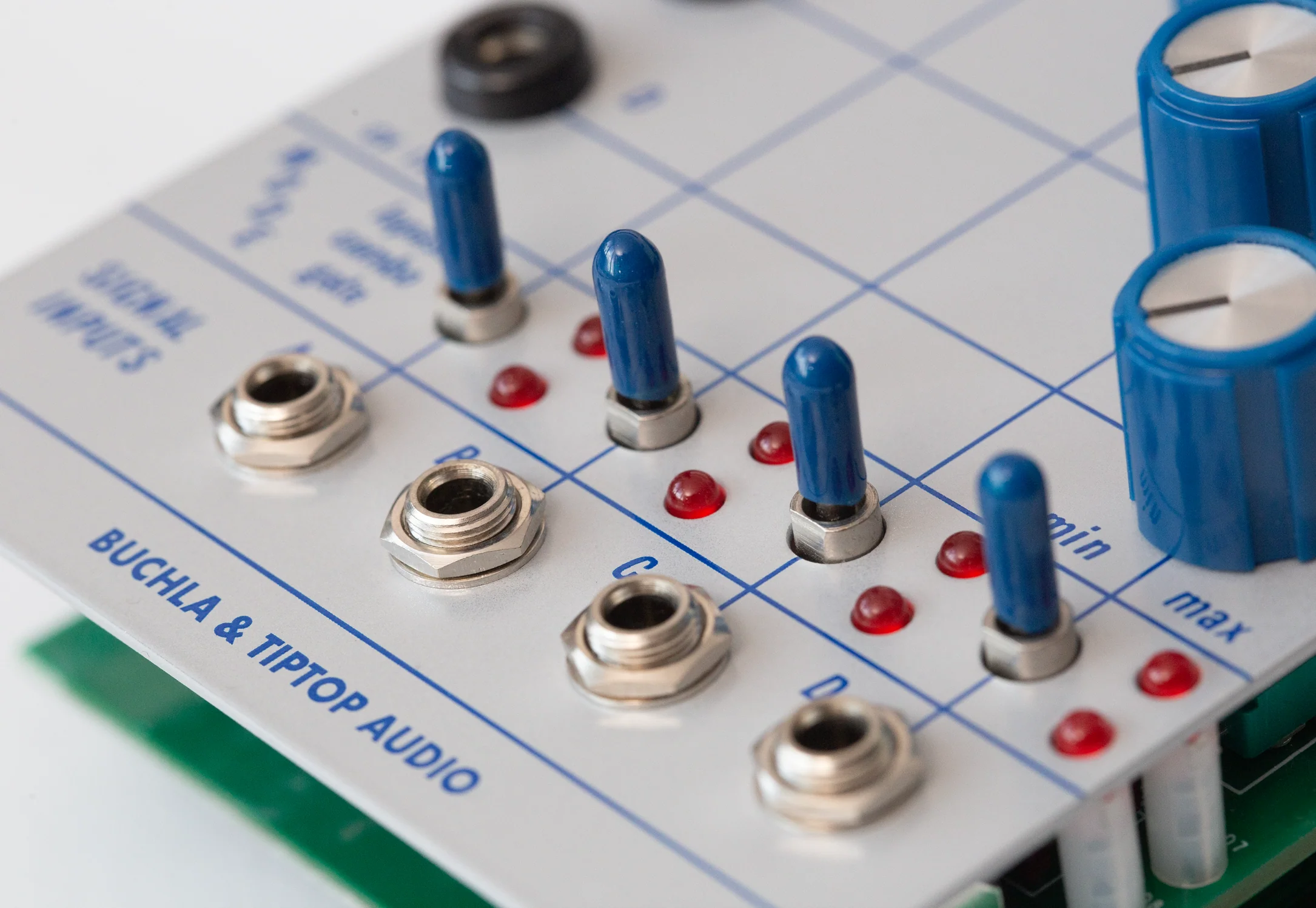 Tiptop Audio Buchla 292t Quad Lopass Gate - Image 2