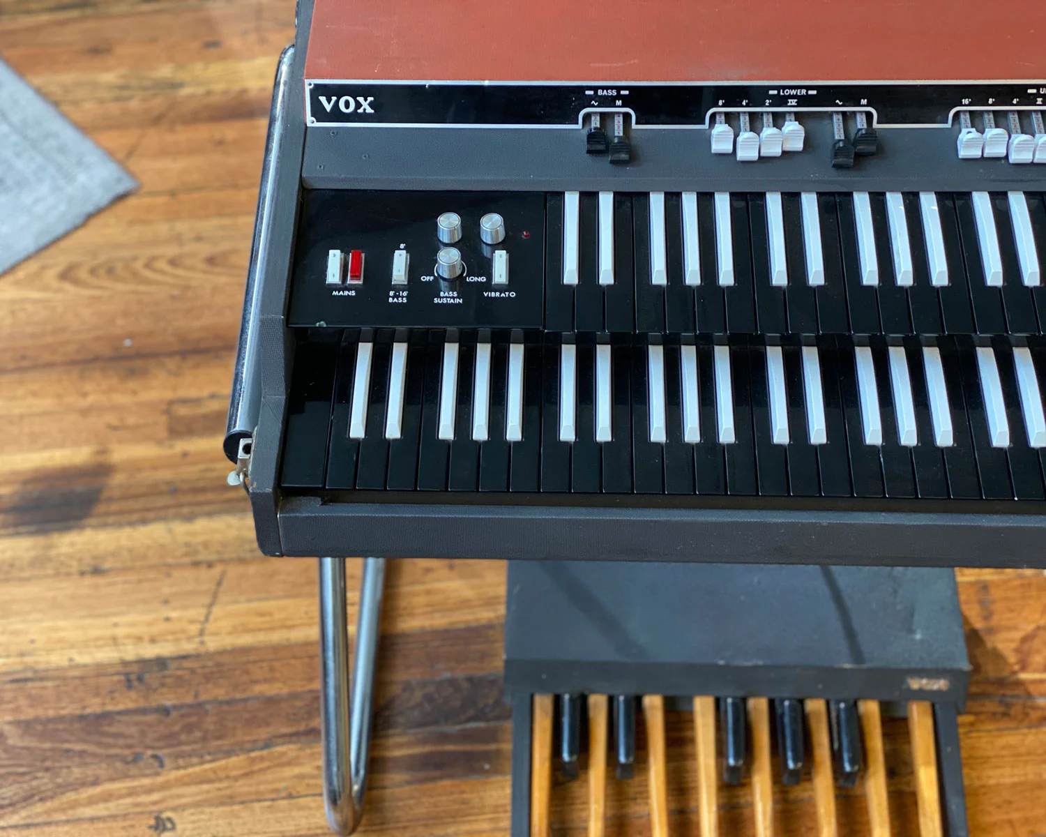 Vox V303E "Italian" Super Continental Organ