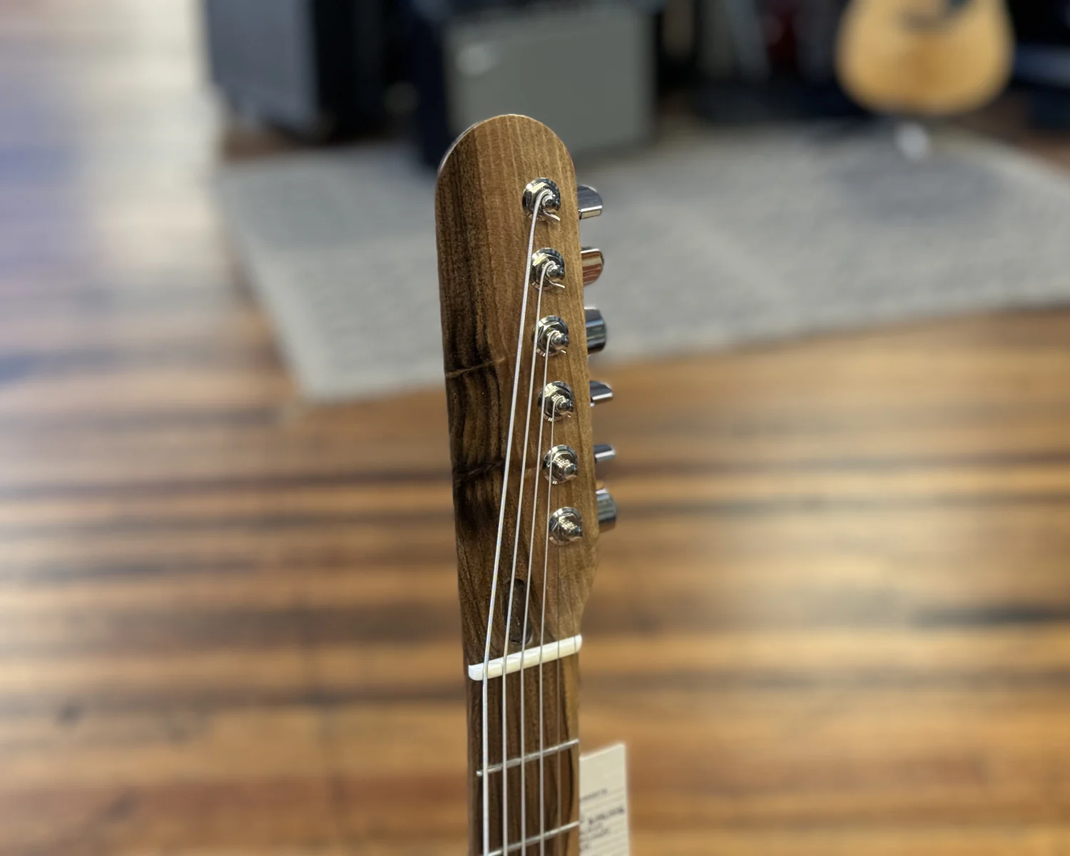 Verso Instruments Orbit Baritone Guitar - Image 3