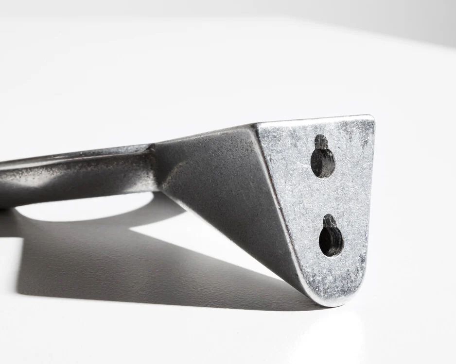MINIM Aluminium & Tan Leather Sandcast Hanger - Image 3