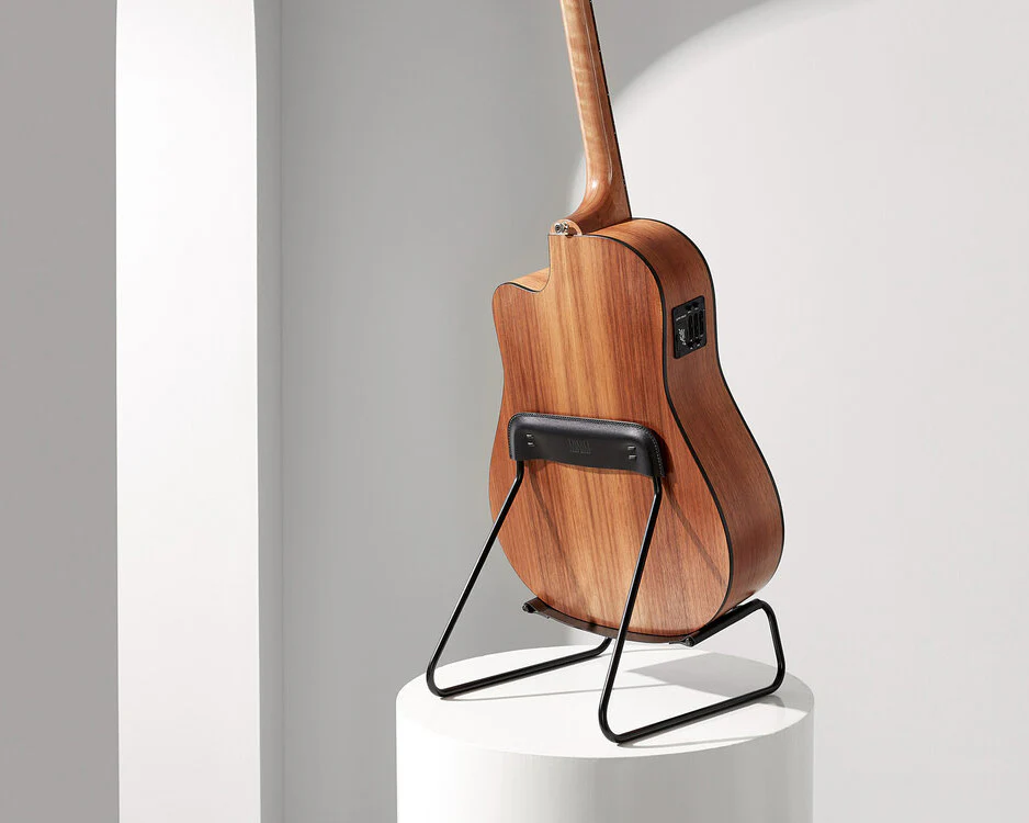 MINIM Sling Guitar Stand Black Leather/Black Frame - Image 5