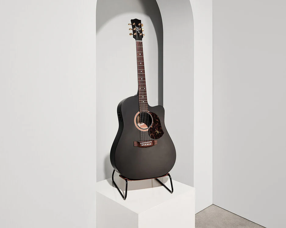 MINIM Sling Guitar Stand Tan Leather/Black Frame - Image 3