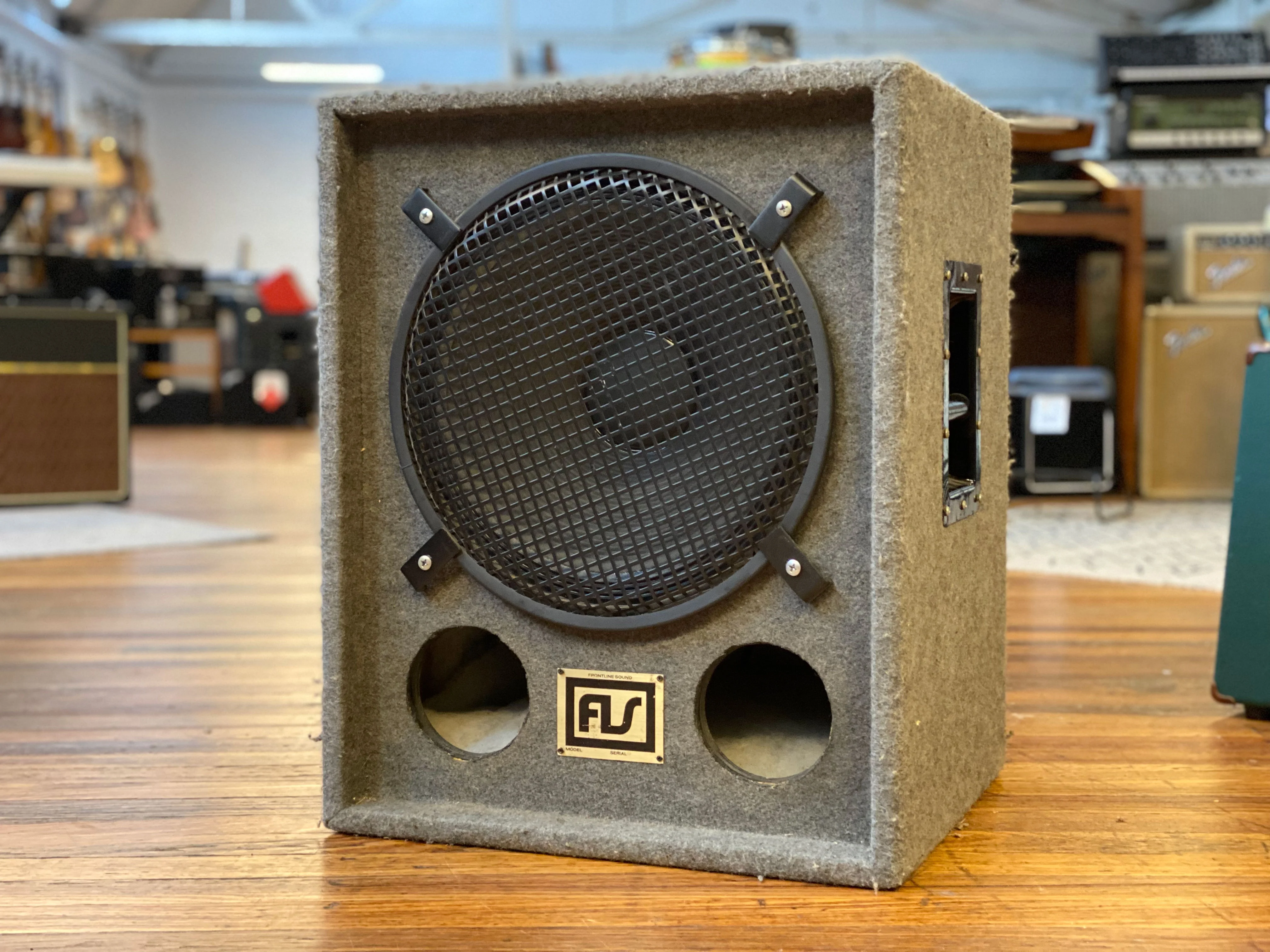 Frontline Sound 200 Watt 8Ω 1x15" Bass Cabinet