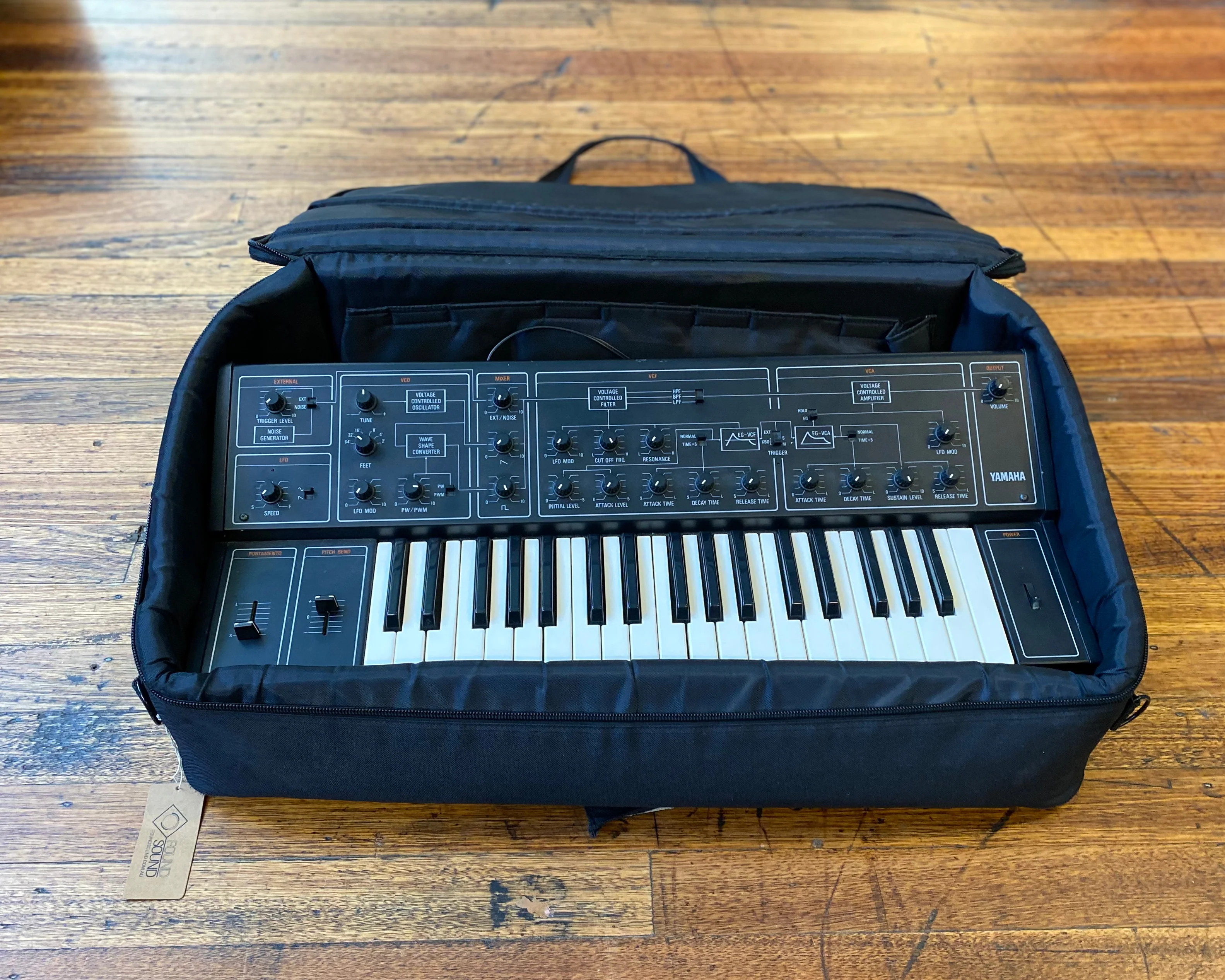 YAMAHA CS-10 Analogue Monophonic Synthesizer - Image 7