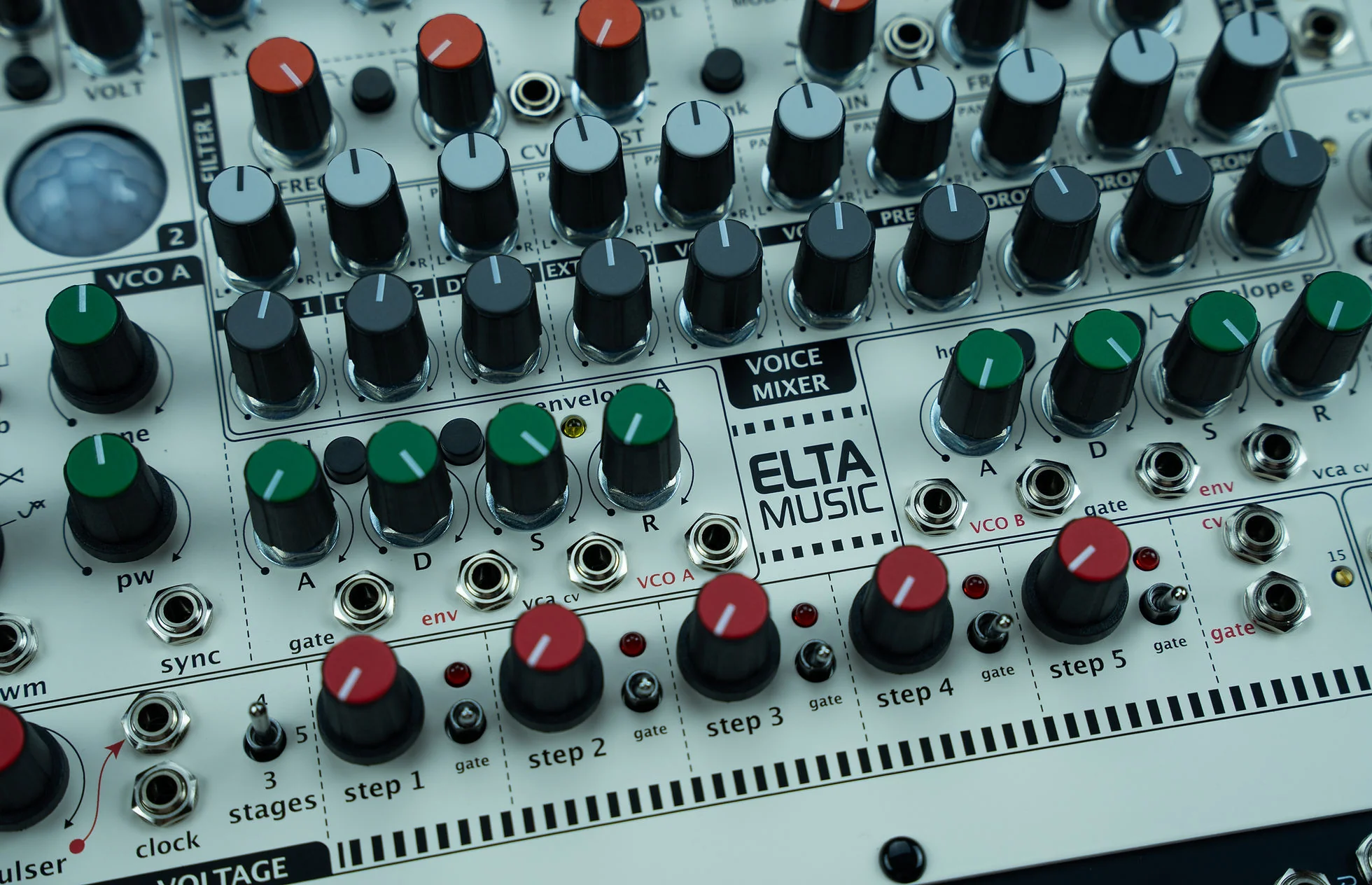 ELTA Music SOLAR 42ⁿ Drone Ambient Machine - White - Image 4