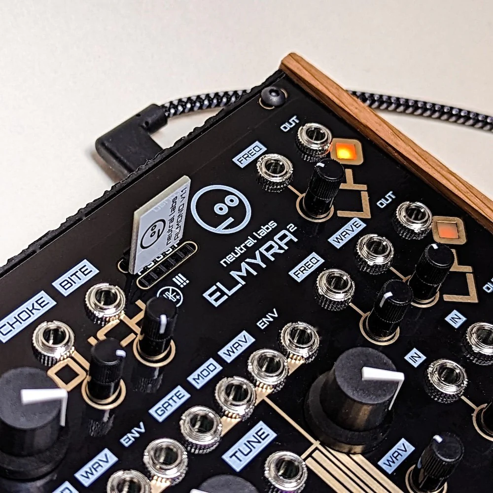 Neutral Labs Elmyra 2 Desktop Hybrid Drone Synthesizer - Black - Image 2