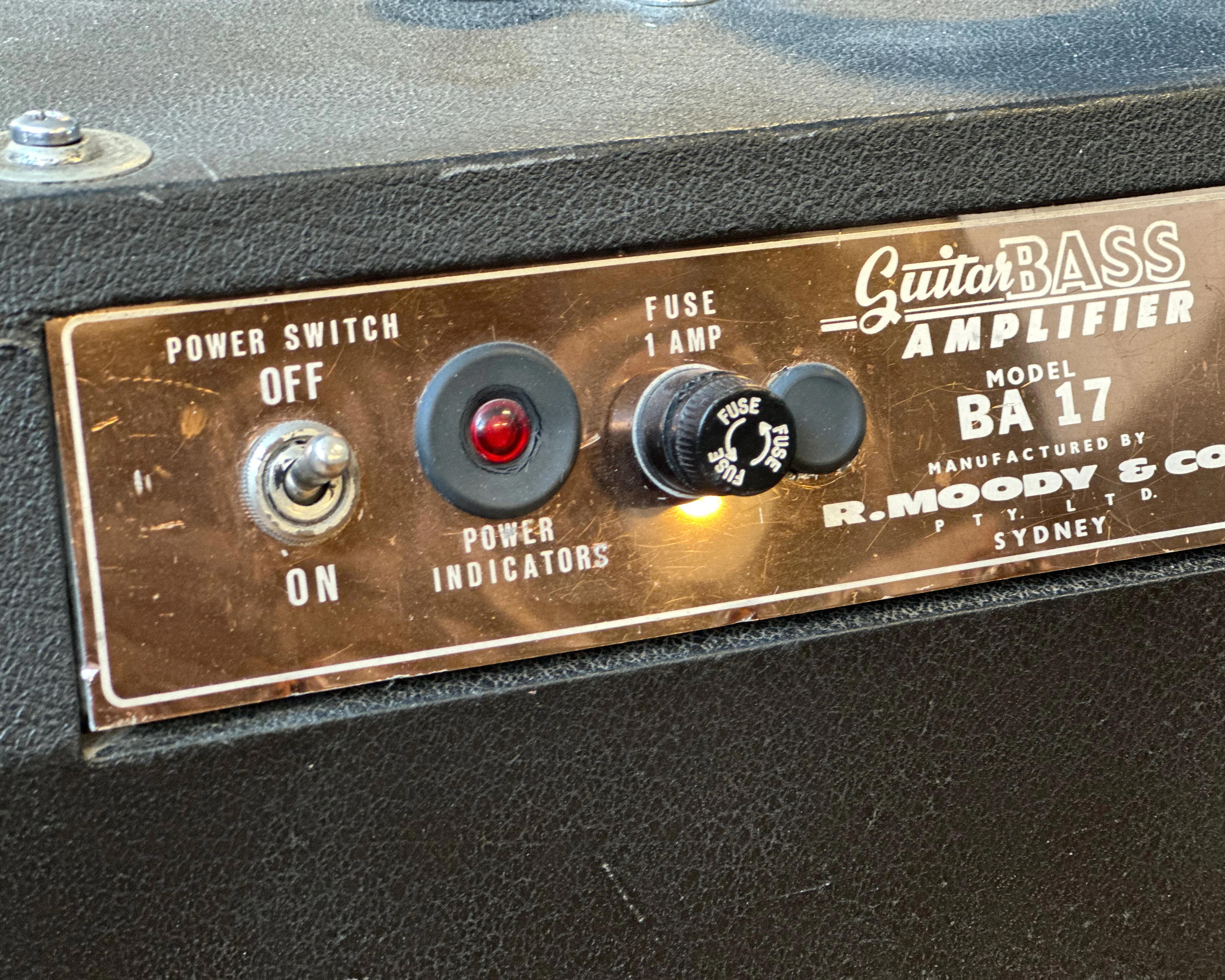 Vintage Moody BA17 Valve Amplifier - Image 3