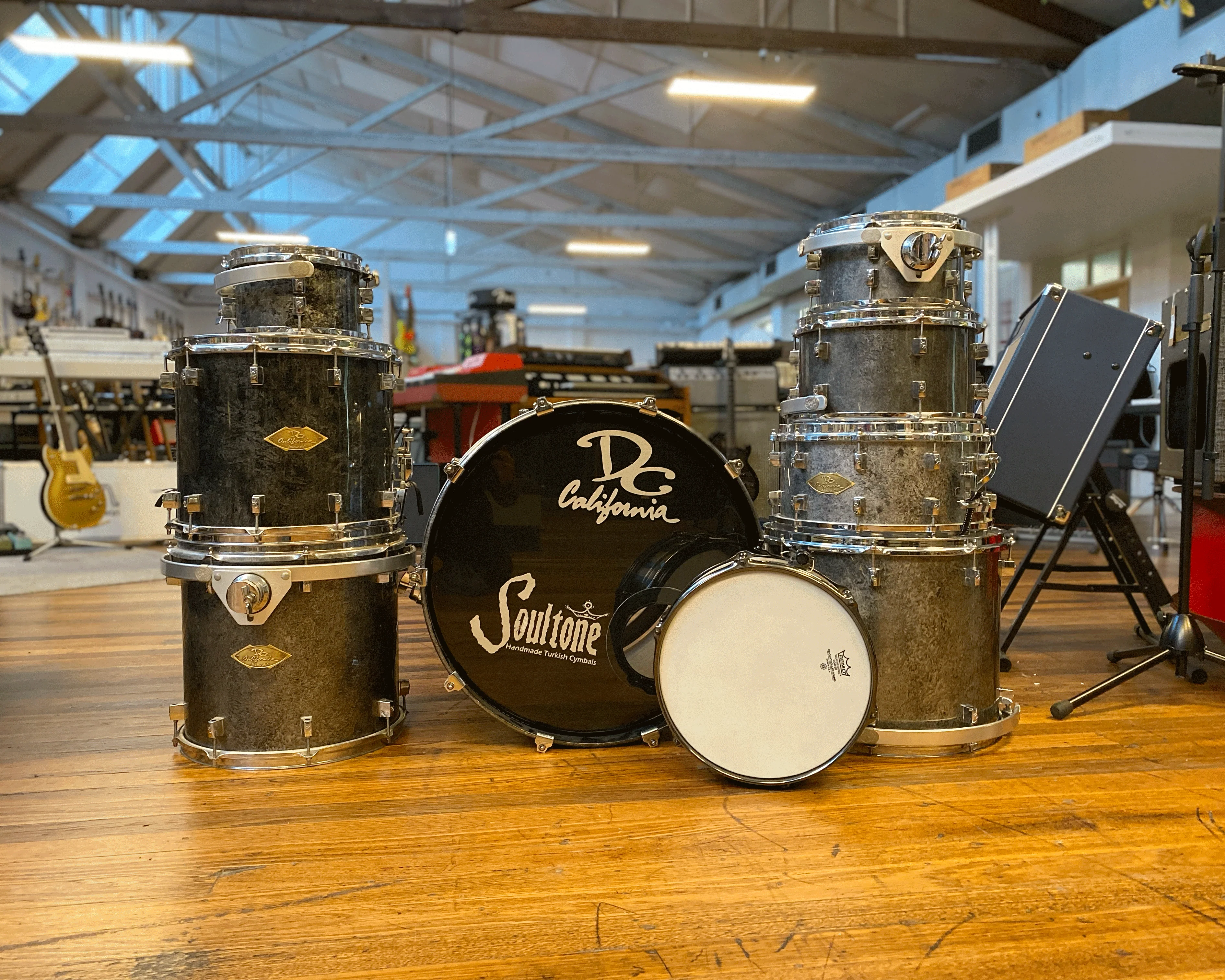 DC California 9 Piece Custom Kit - Shell Pack