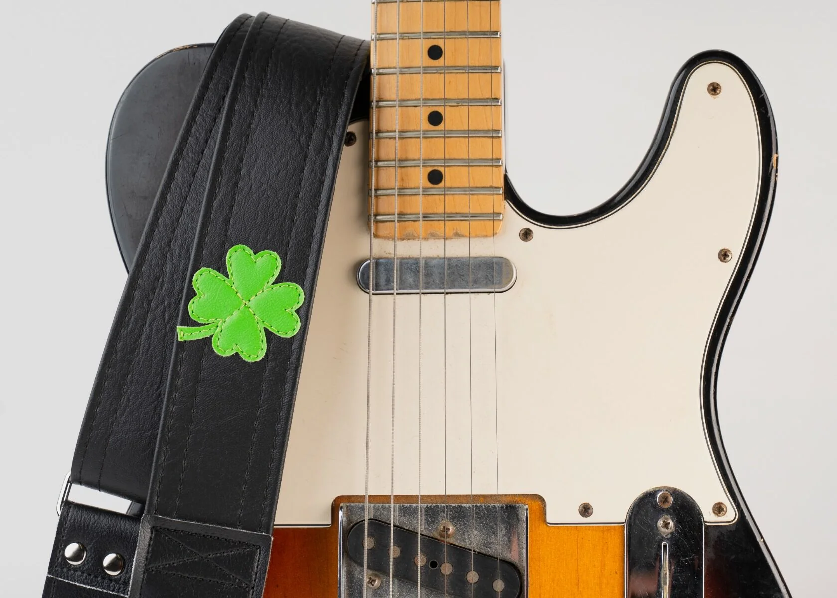 Couch Straps Shamrock 4 Leaf Clover Guitar Strap - Image 4