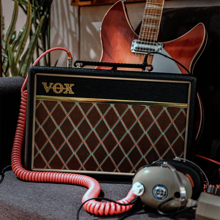 VOX Pathfinder 10 Guitar Combo - Image 4