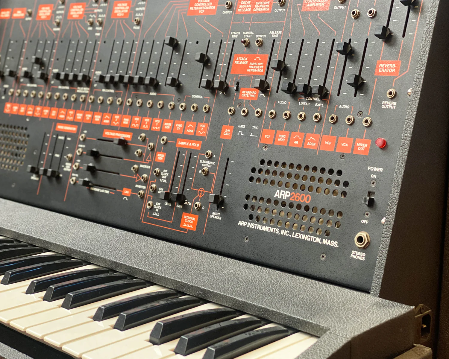 ARP 2600 w/ 3620 Keyboard - Image 8