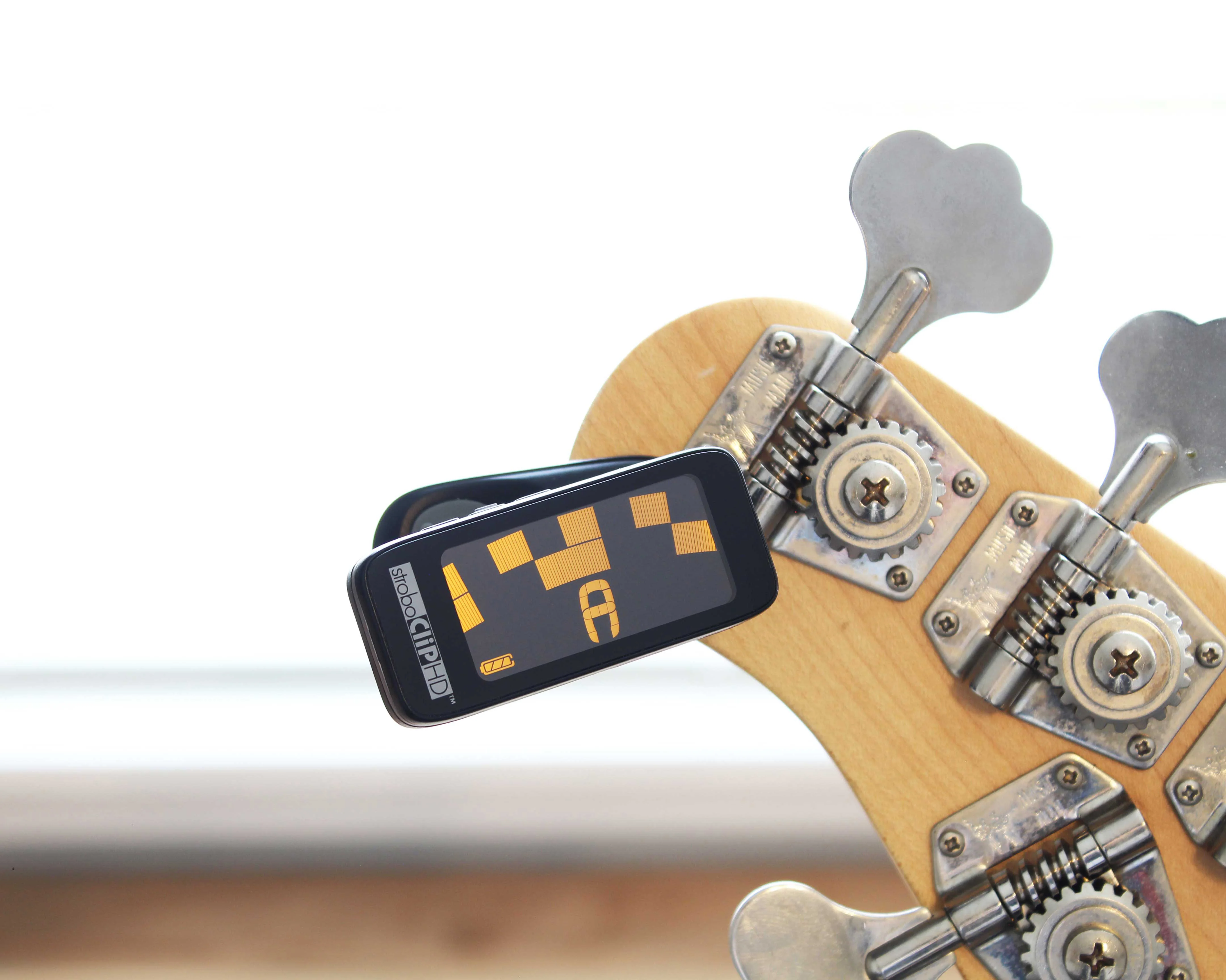 Peterson StroboClip HD Rechargeable Clip-On Tuner - Image 3