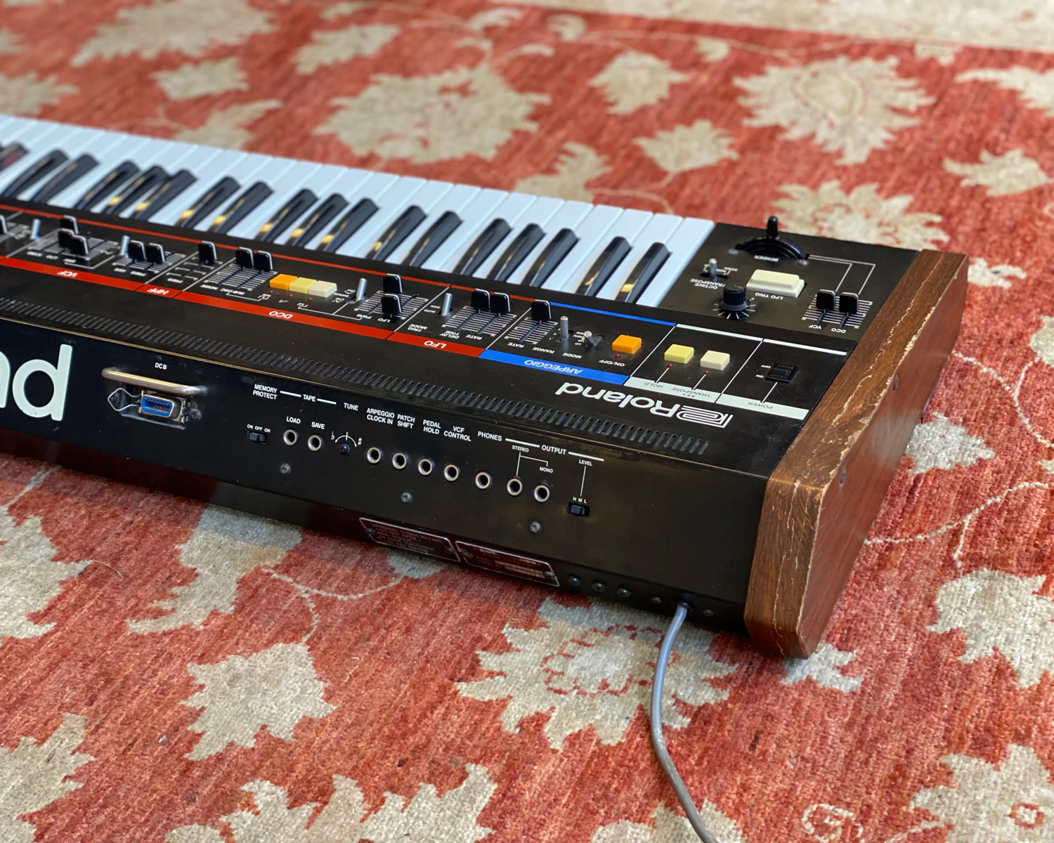 1983 Roland Juno 60 Six Voice Analogue Synthesizer - Image 7