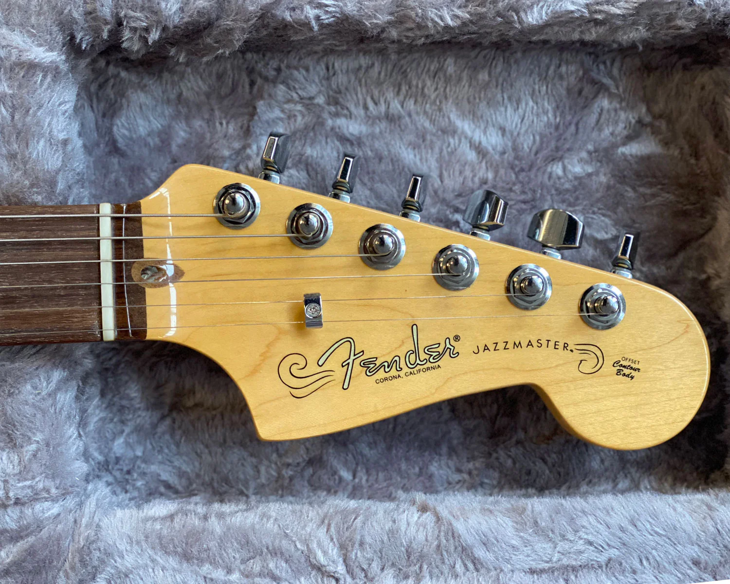 Fender American Professional II Jazzmaster - 3 Colour Sunburst - Image 5
