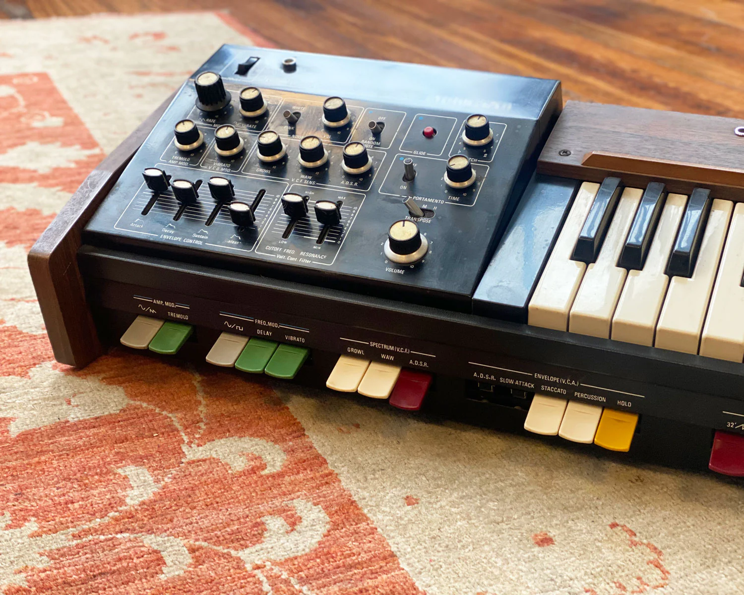 Roland SH-1000 Analogue Monophonic Synthesiser - Image 2