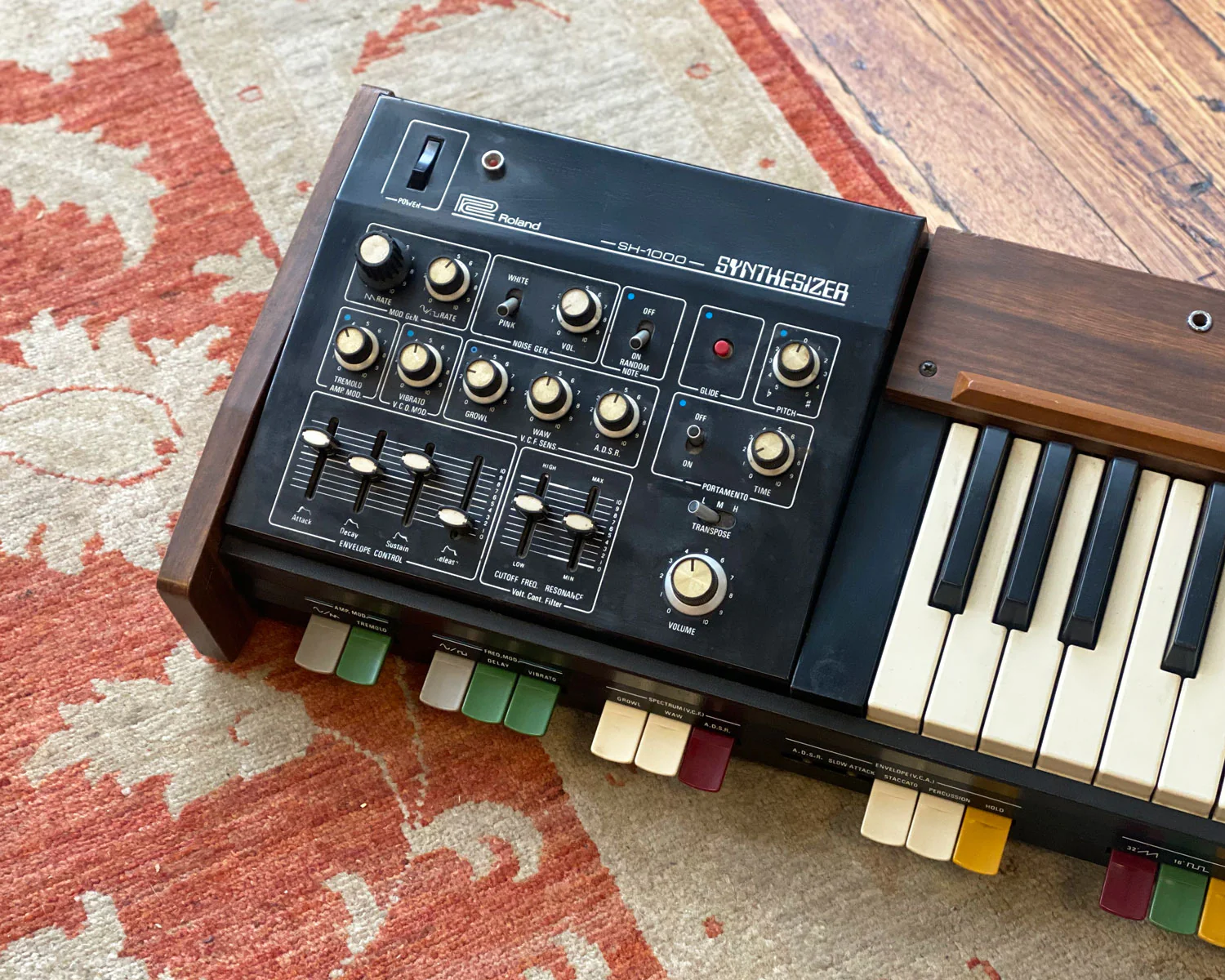 Roland SH-1000 Analogue Monophonic Synthesiser - Image 7