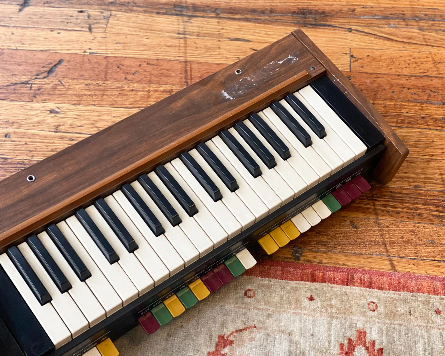 Roland SH-1000 Analogue Monophonic Synthesiser - Image 8