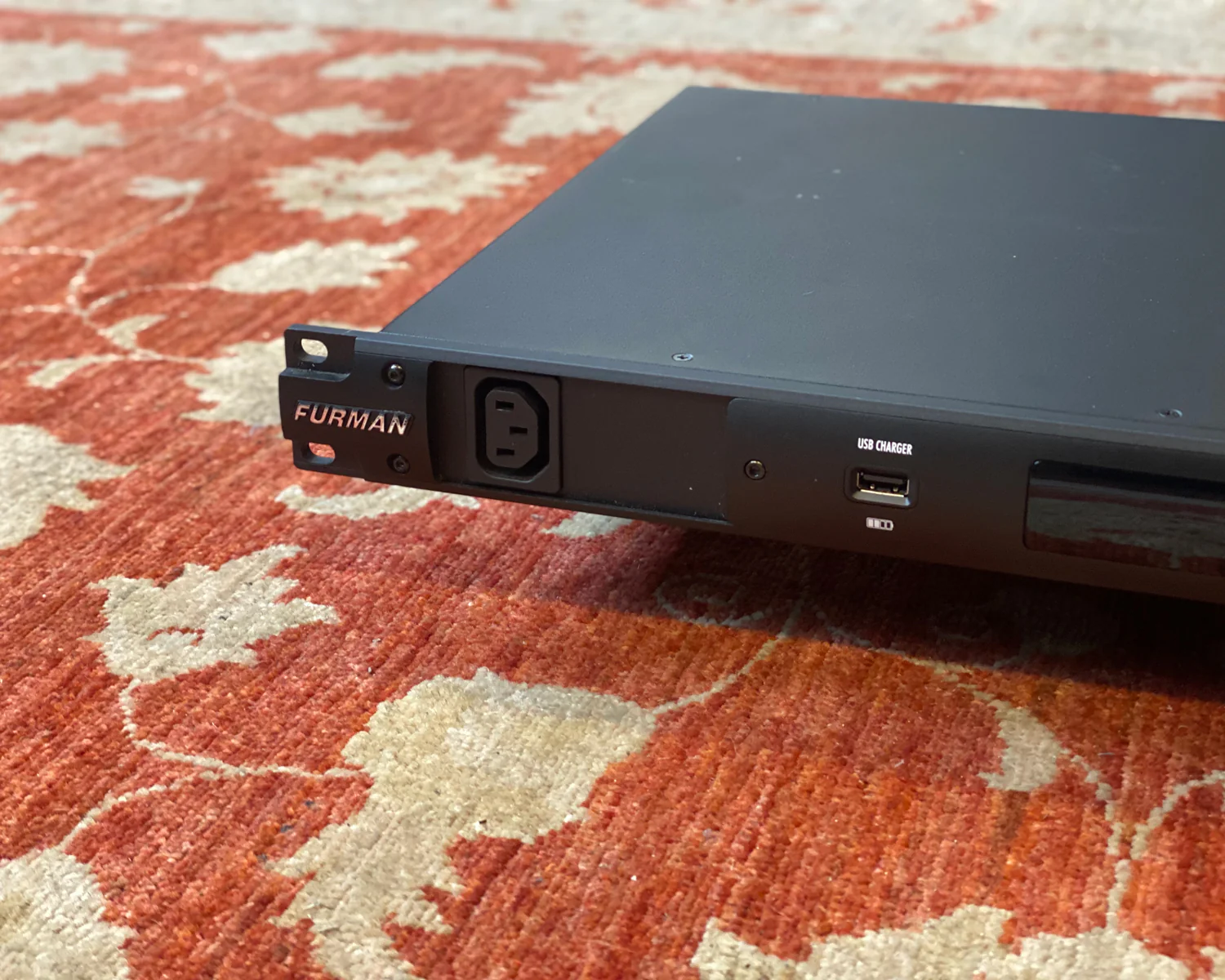 Furman P-1400 AR E 6A Prestige Voltage Regulator / Power Conditioner - Image 3