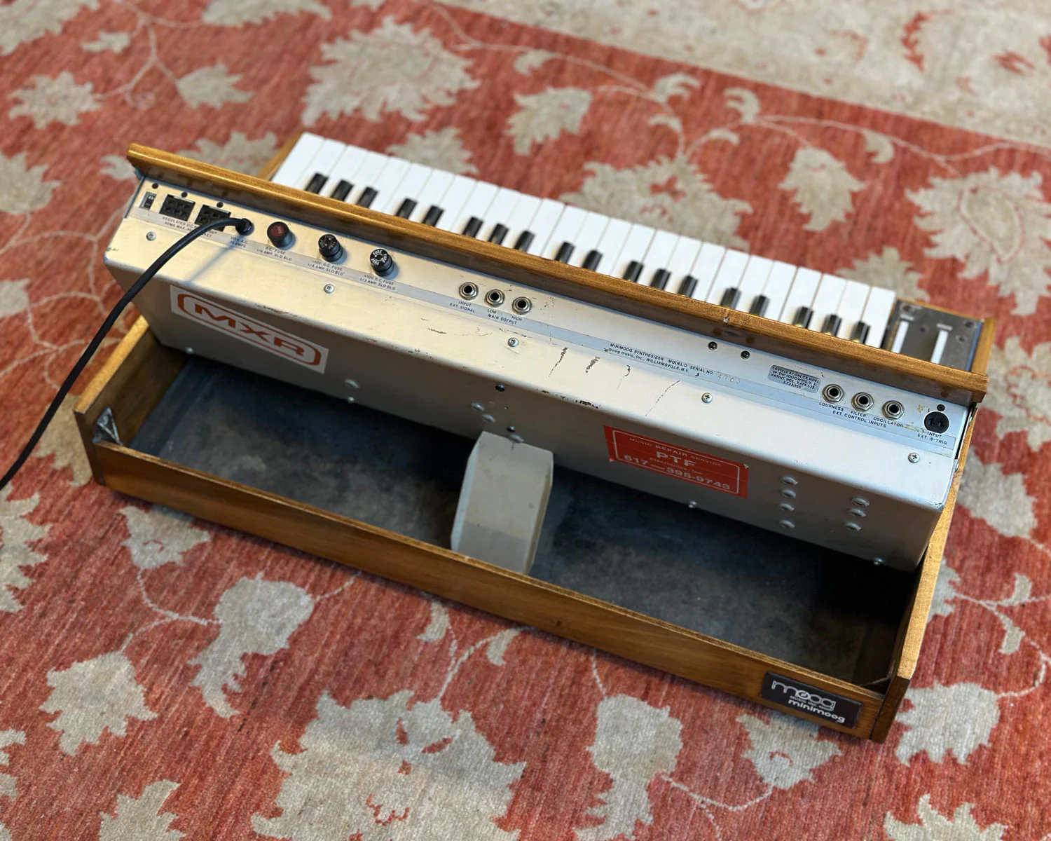 Original 1974 Minimoog Model D Monophonic Synthesizer - Image 4