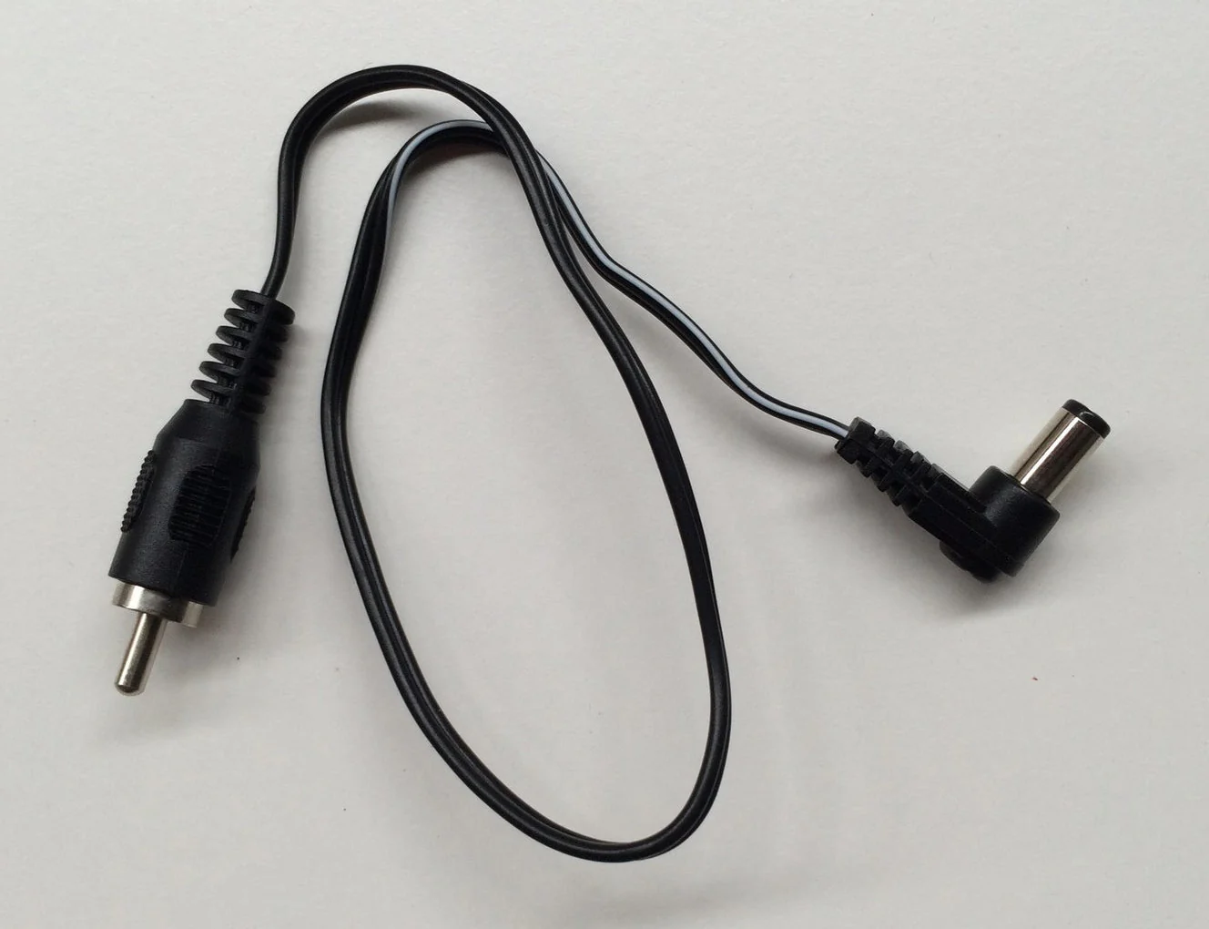 CIOKS 1050-I Type 1 - 5.5/2.1mm DC-plug Centre Negative, I-Shape 50cm (Black)