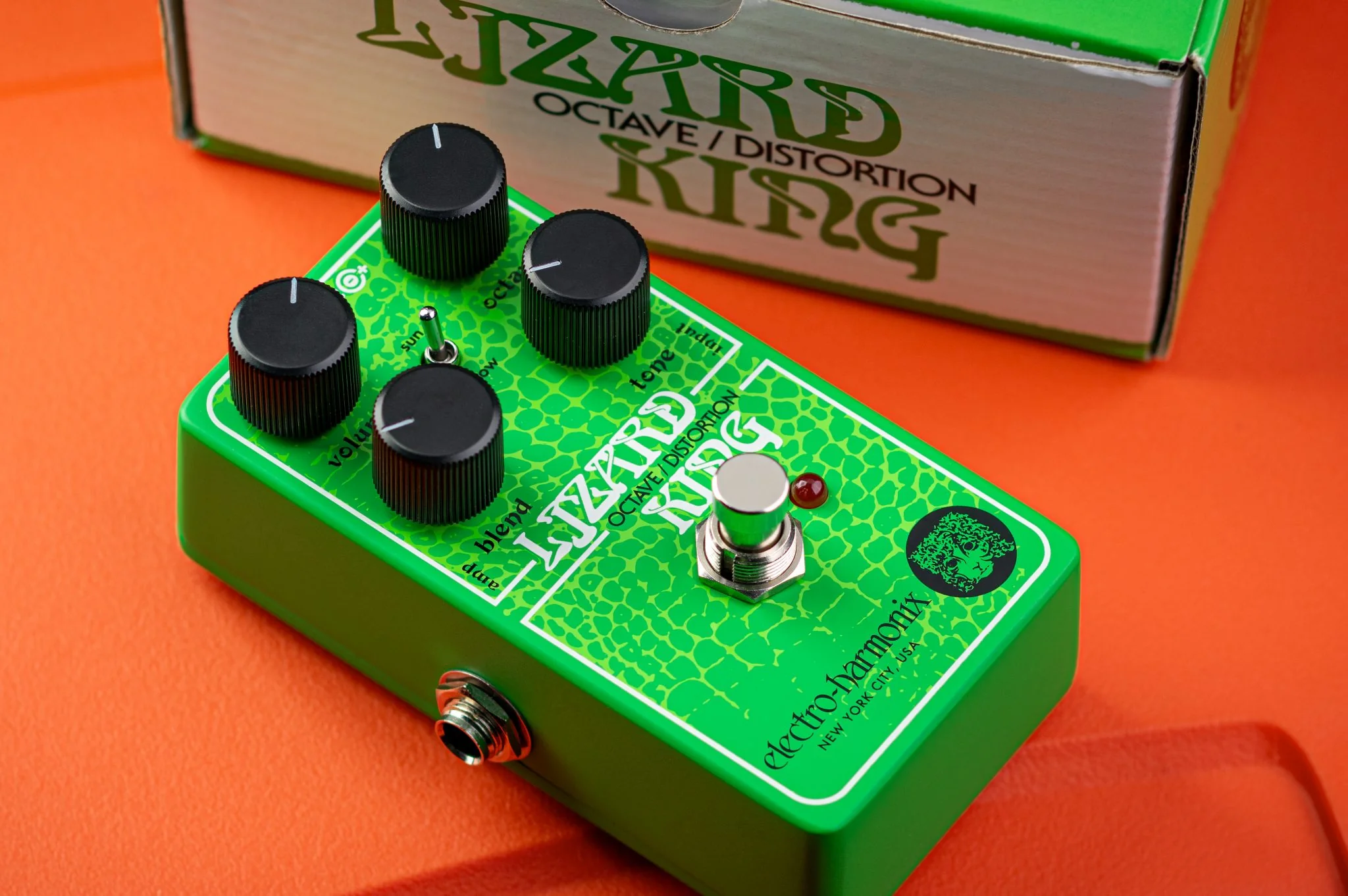 Electro Harmonix Lizard King Bass Octave Fuzz Pedal - Image 5