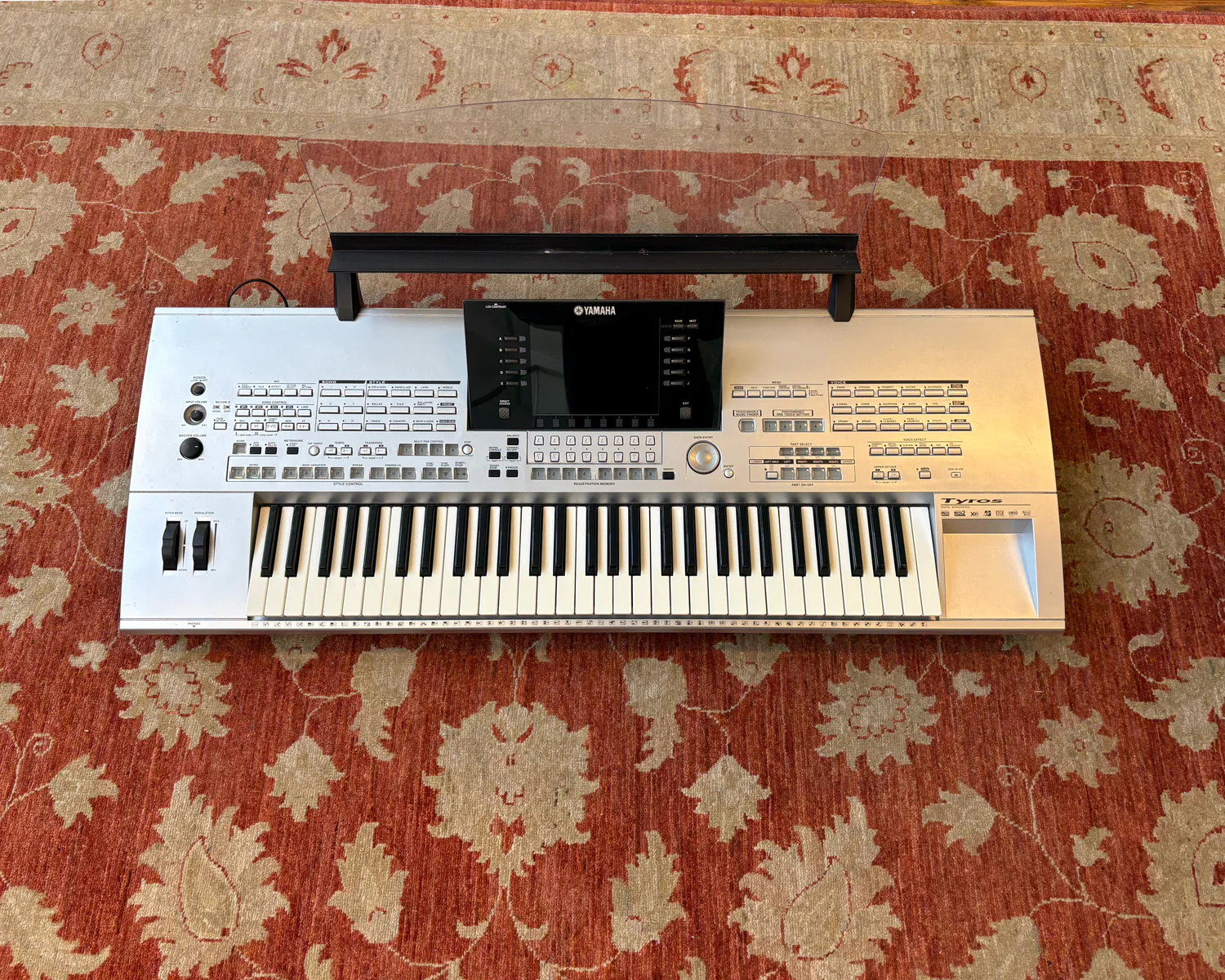YAMAHA Tyros 1 61-key Arranger Workstation