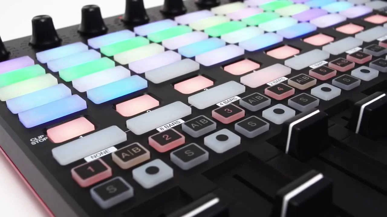 AKAI APC40 MkII Ableton Live Performance Controller - Image 4