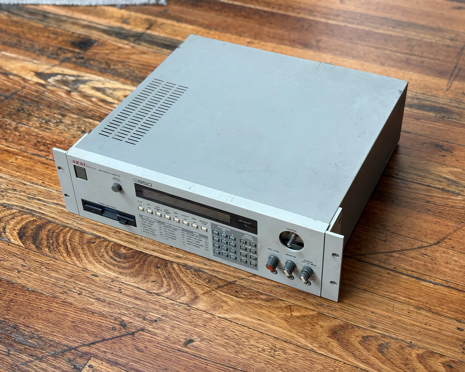 AKAI S950 Digital Sampler - Image 3
