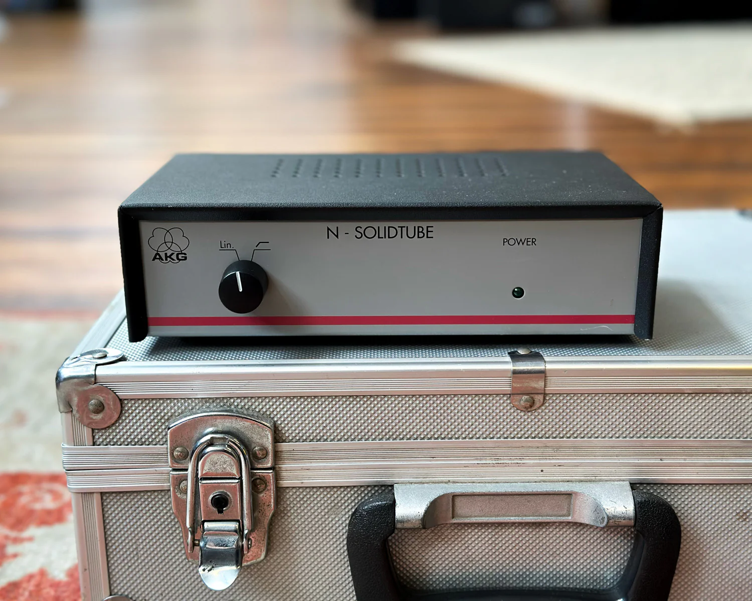 AKG Solidtube Valve Mic w/ Preamp & Hardcase - Image 3