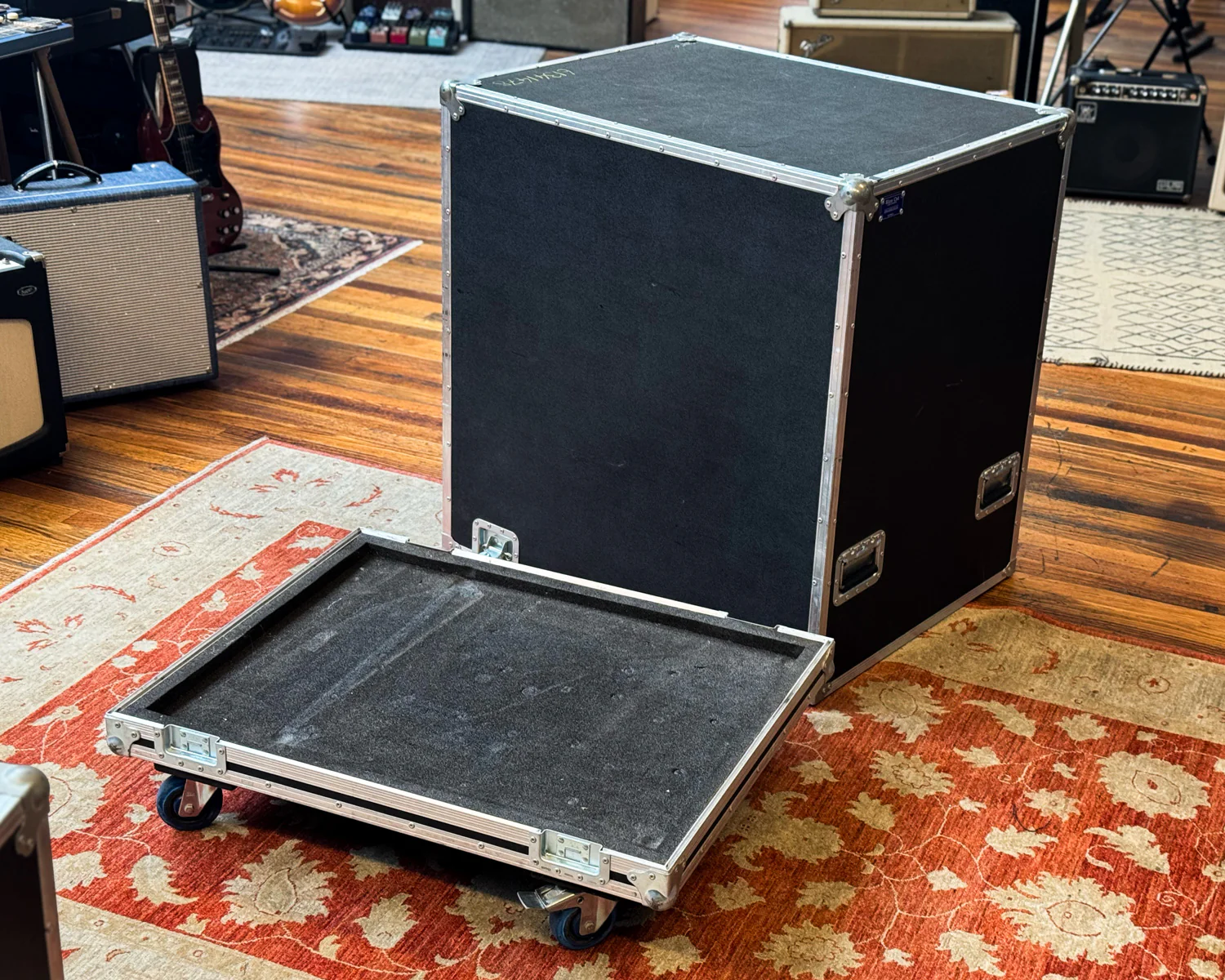 Blue Cat Case Company Road Case - Image 2