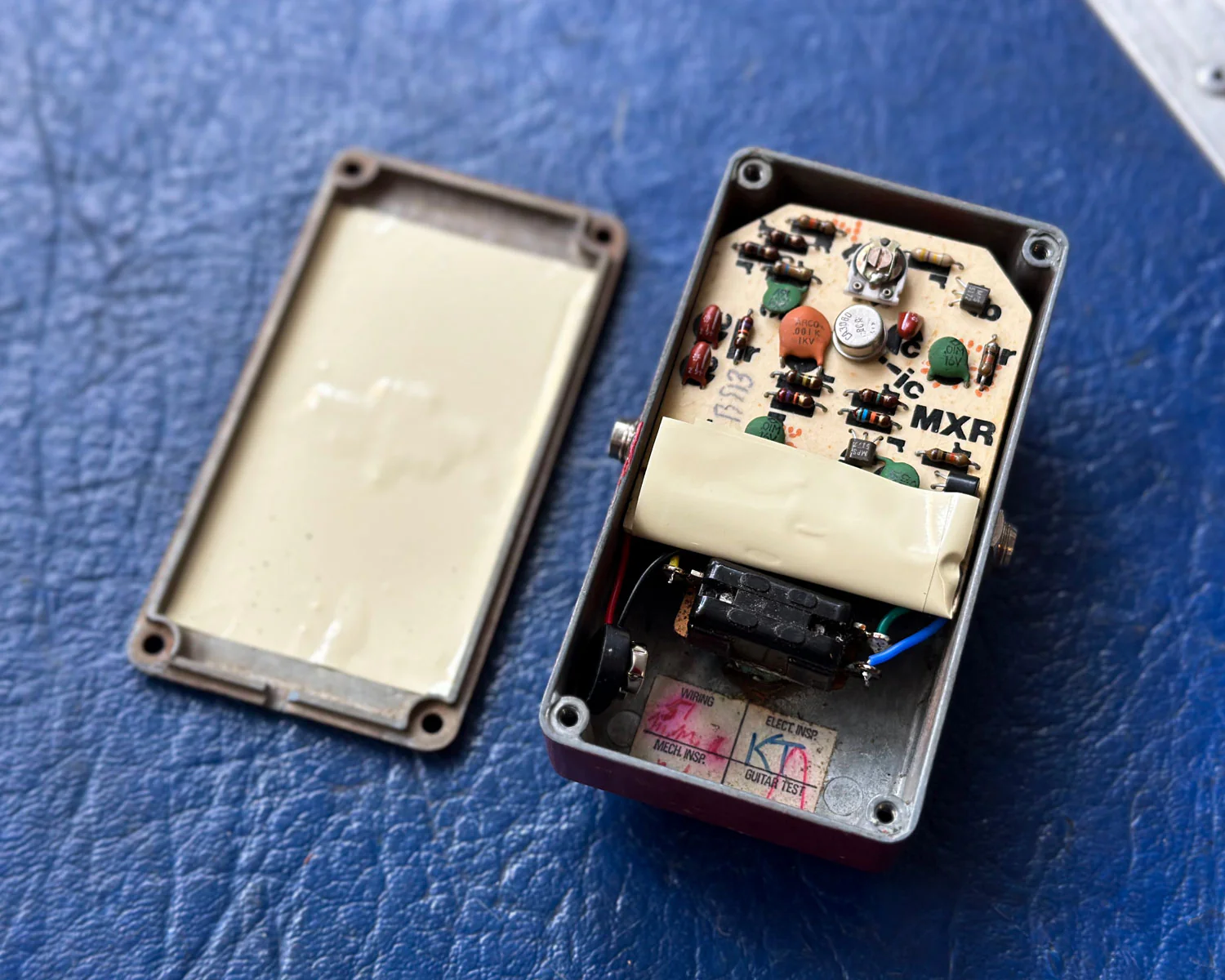 Vintage original 1975 MXR Dyna Comp - Image 3