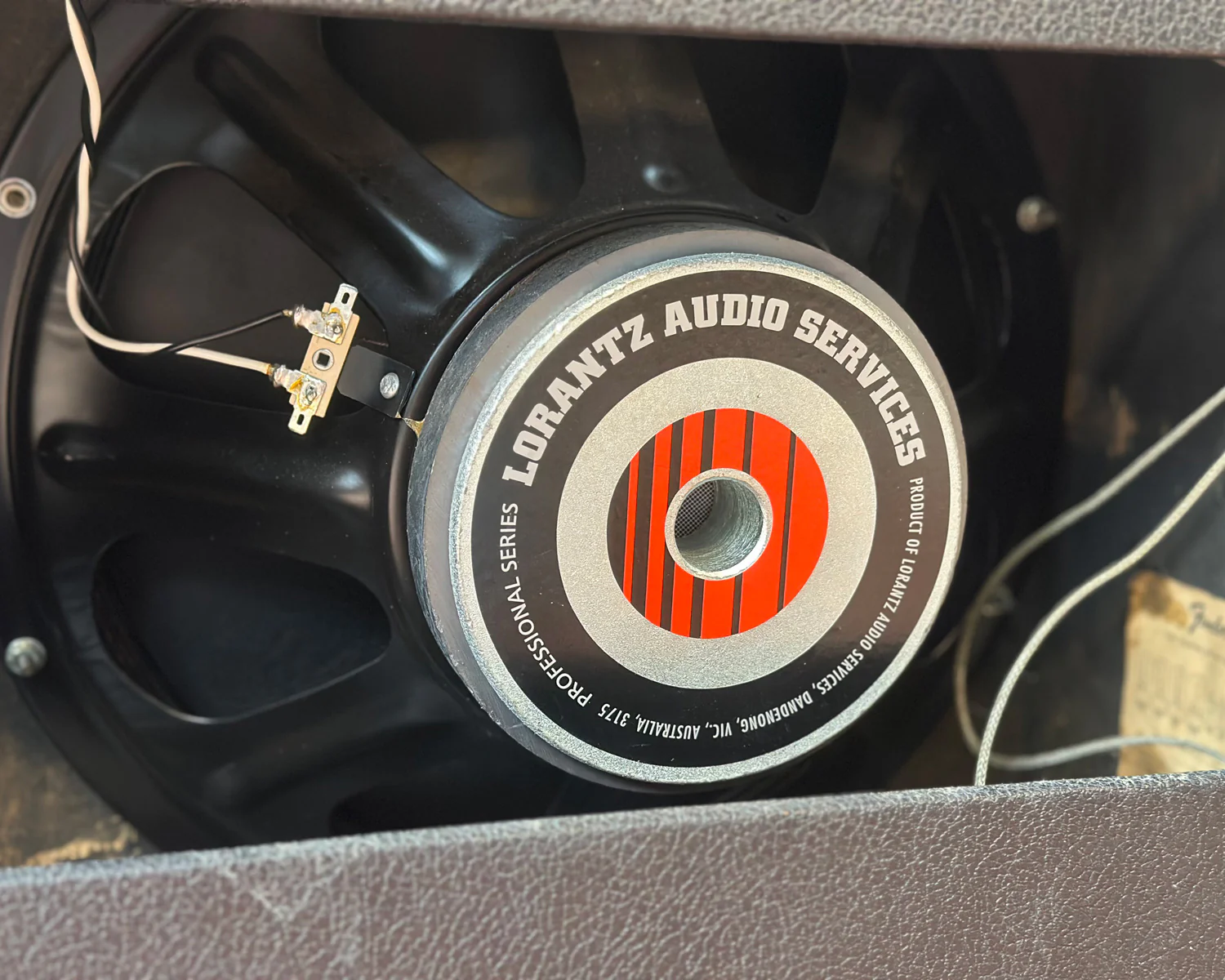 Fender Vibrosonic Reverb 100 Watt 1x15" Valve Combo - Image 10