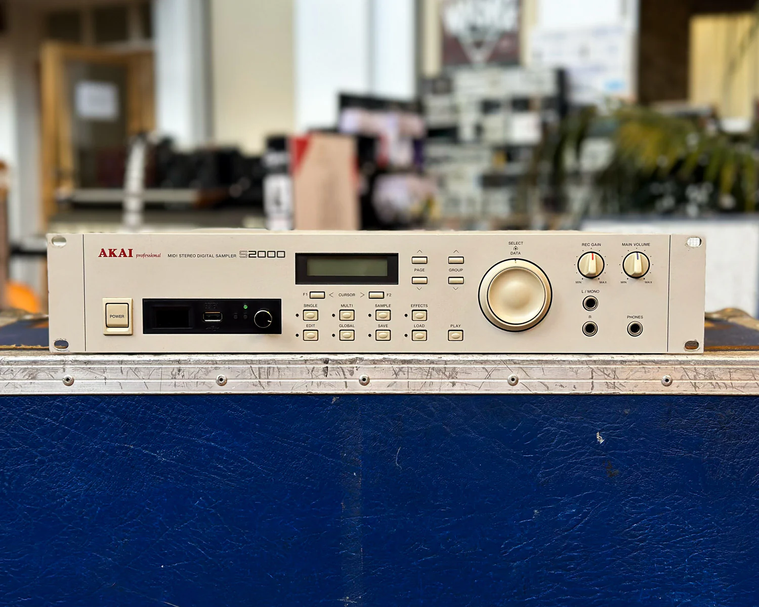 AKAI S2000 Midi Stereo Digital Sampler