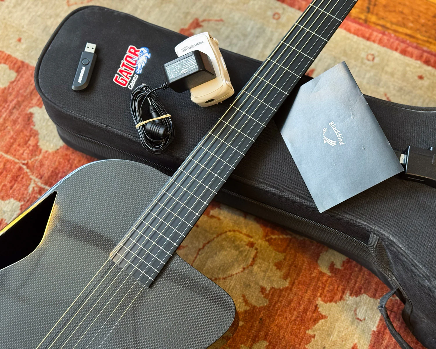 One of One Blackbird Super OM Custom Fretless Carbon Fibre Orchestral Model Acoustic Guitar w/Fishman TriplePlay MIDI Pickup - Image 7