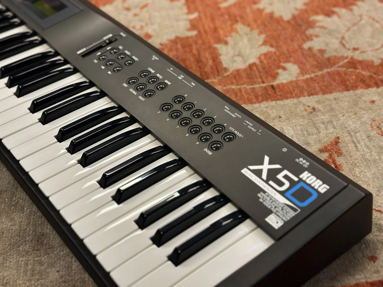Korg X5D Digital Music Synthesizer - Image 2