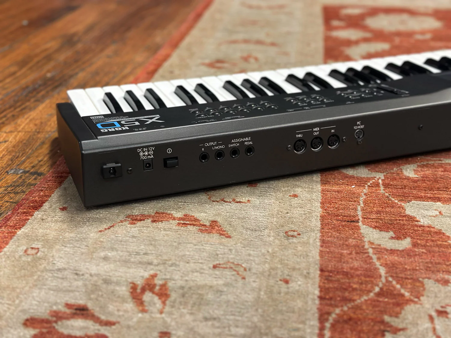 Korg X5D Digital Music Synthesizer - Image 3