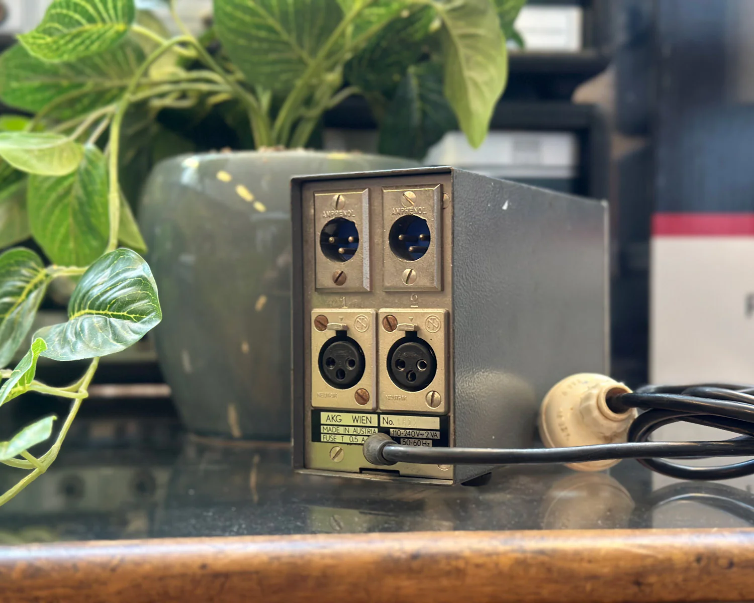 AKG N46E 12 Volt Phantom Power Supply - Image 2