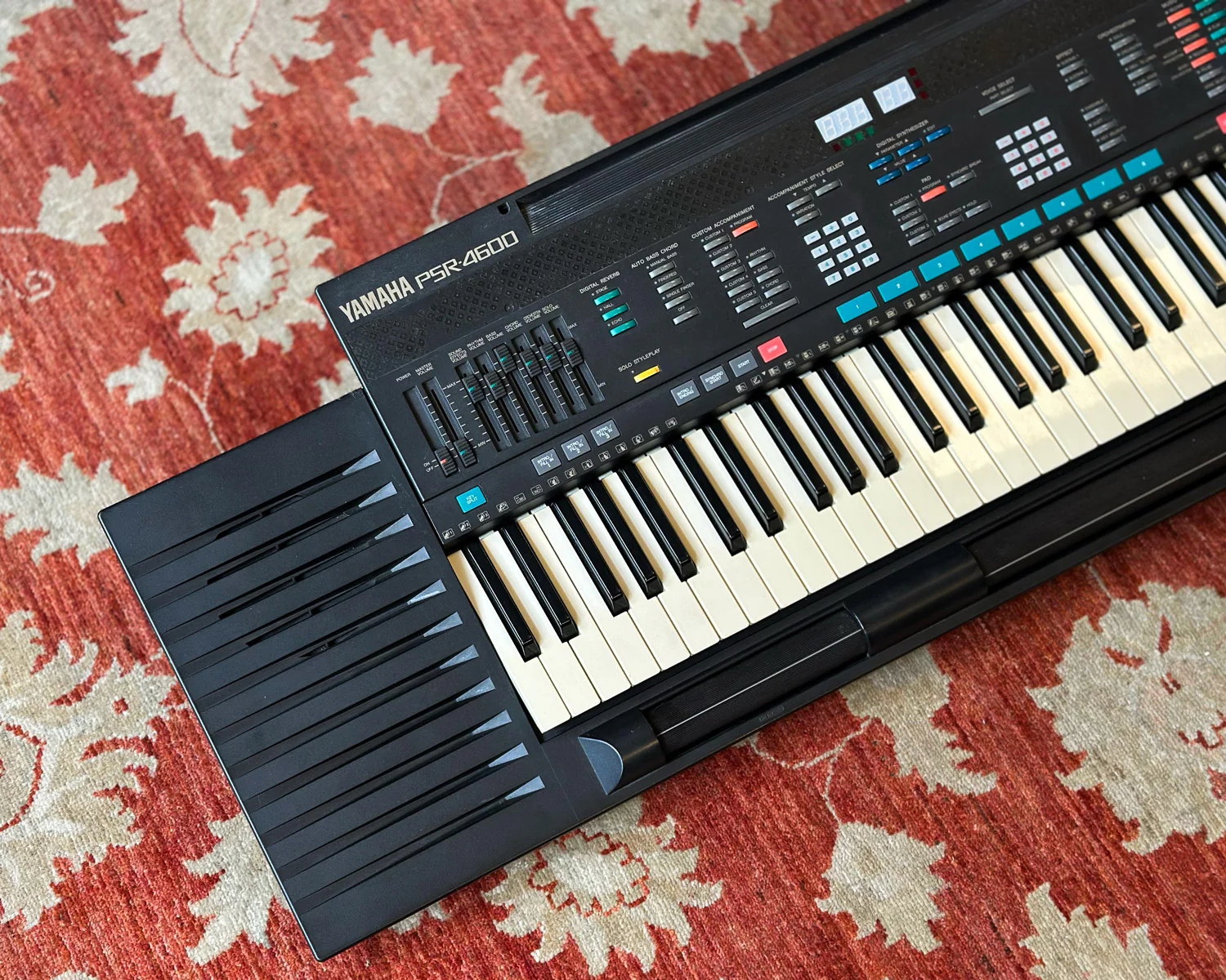 YAMAHA PSR-4600 Portatone Keyboard - Image 6