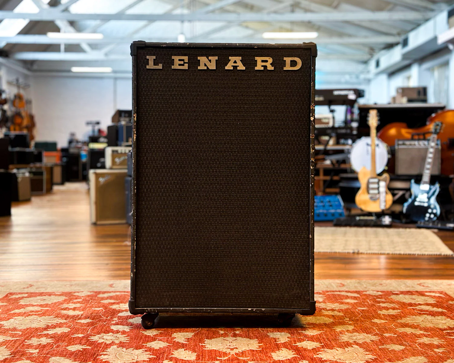 Lenard 120 Watt 412" Cabinet